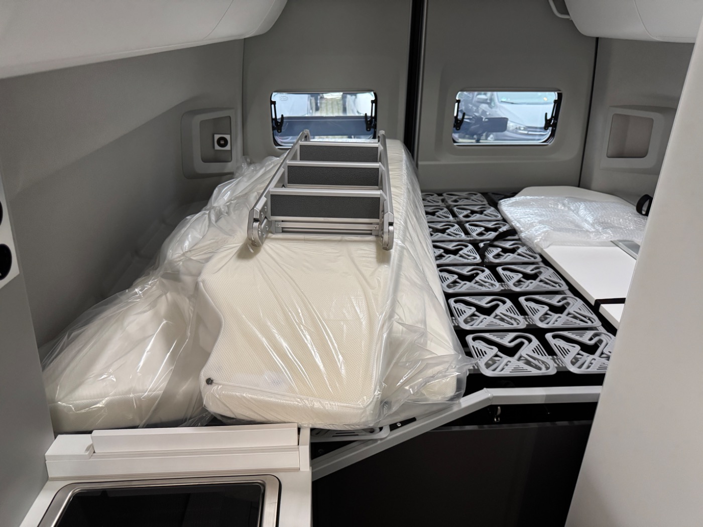 Crafter Grand California 600 Camper-7
