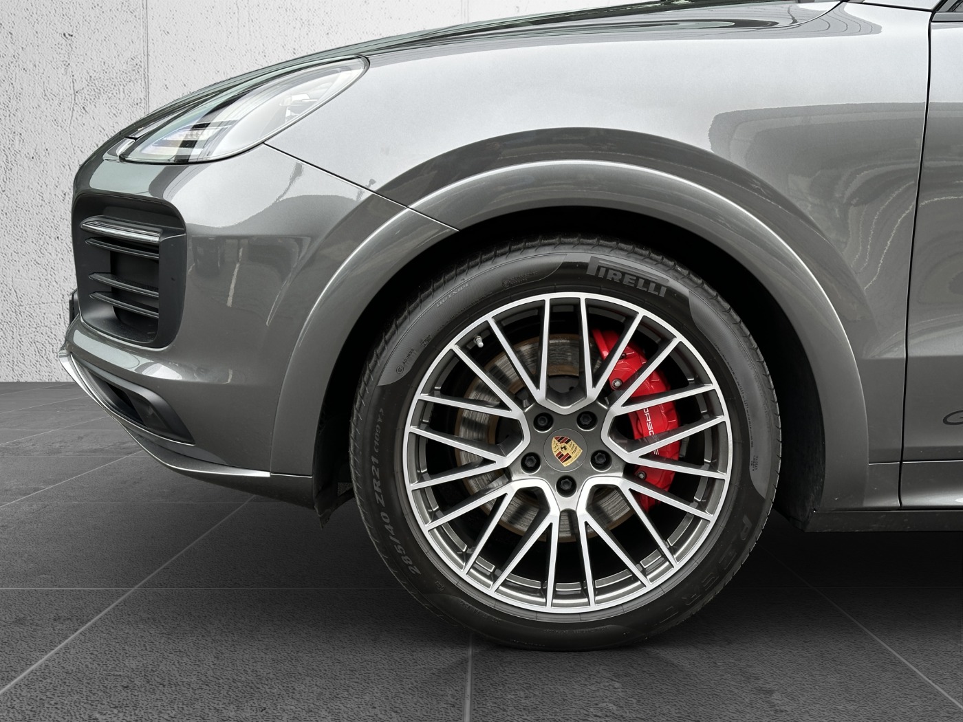 Cayenne GTS Coup-5