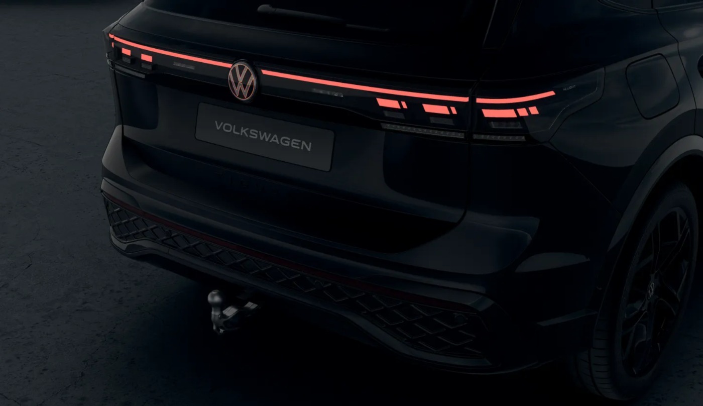 Tiguan R-Line Hybrid 335.--9