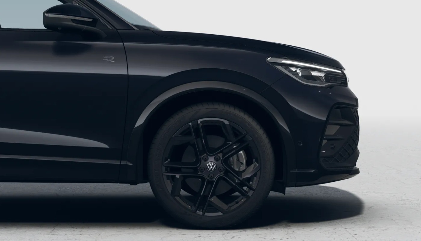 Tiguan R-Line Hybrid 335.--8