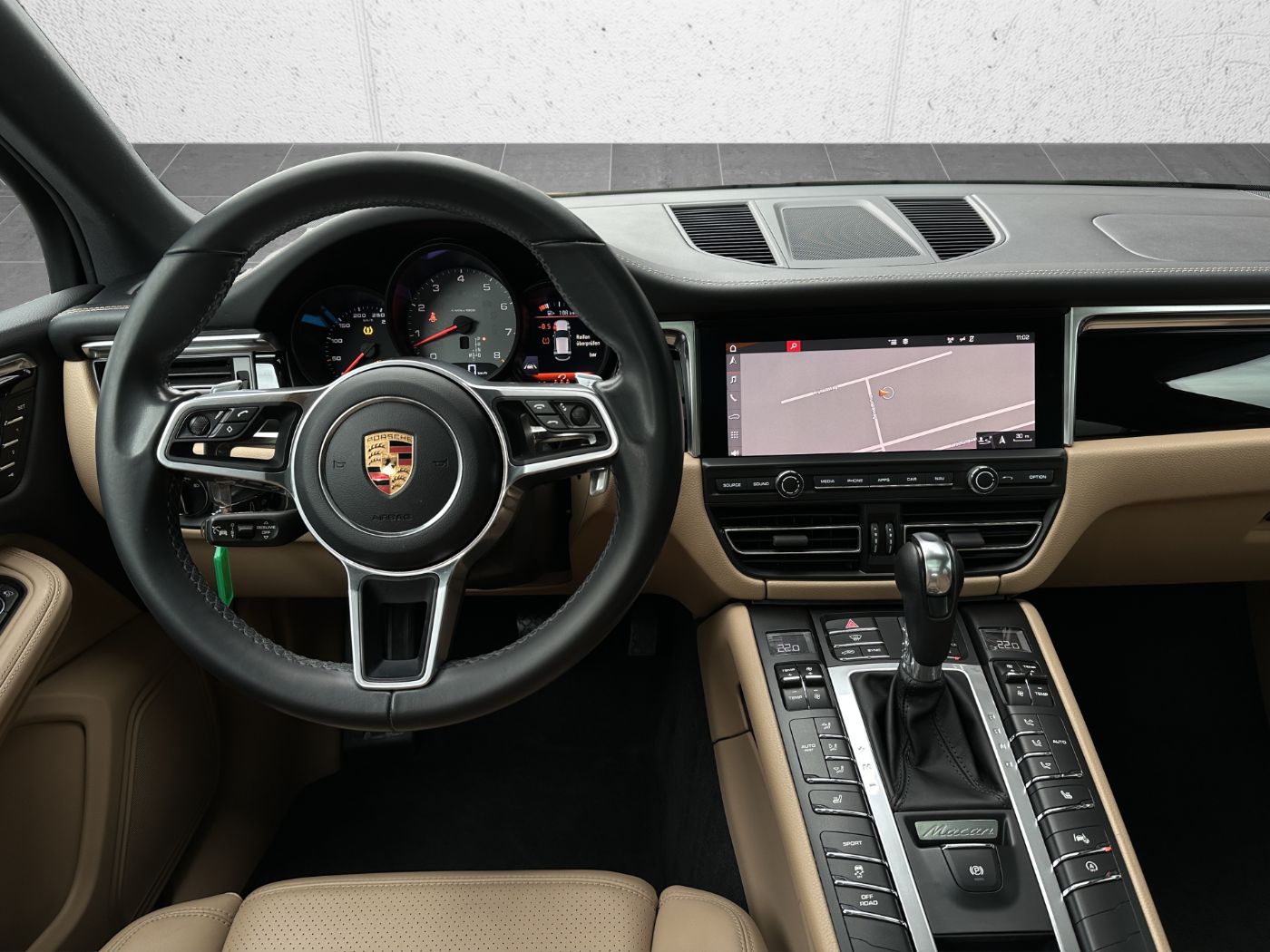 Macan S-8