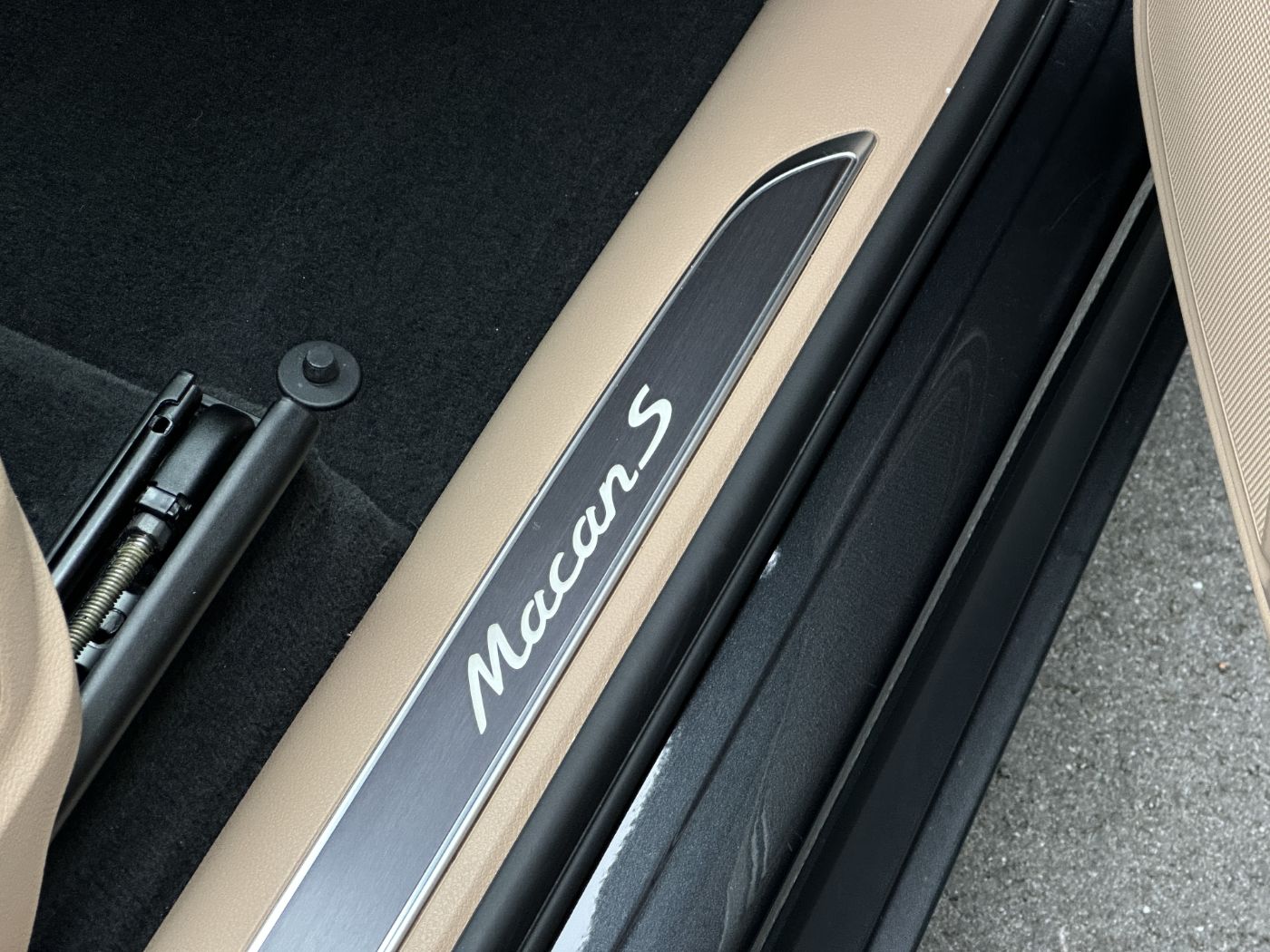 Macan S-23