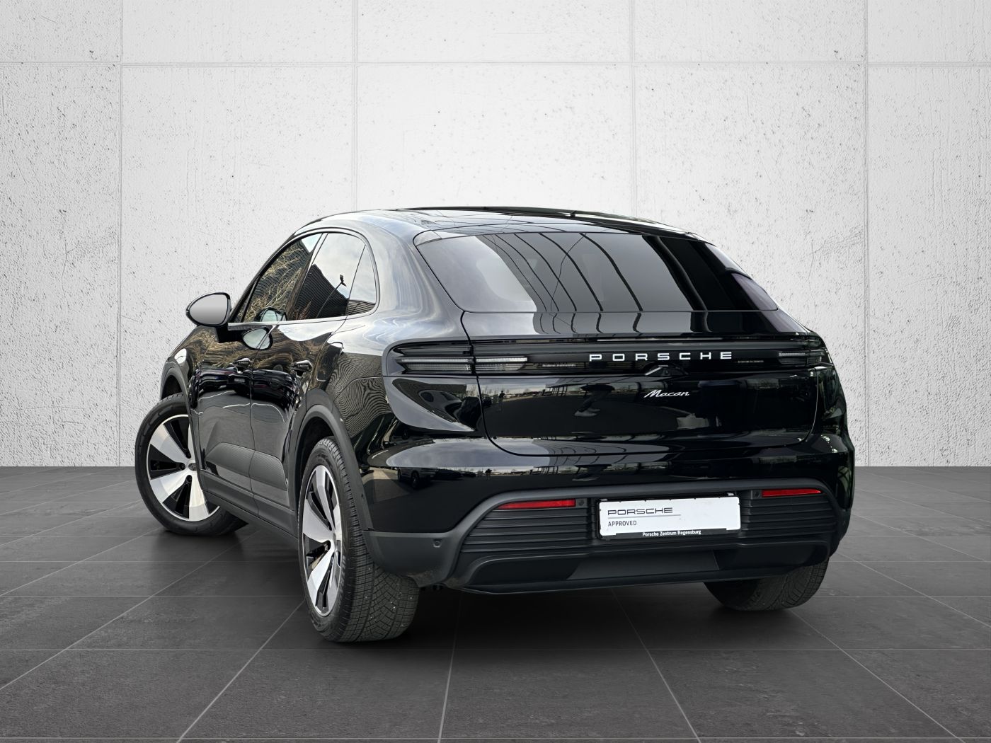 Macan-27