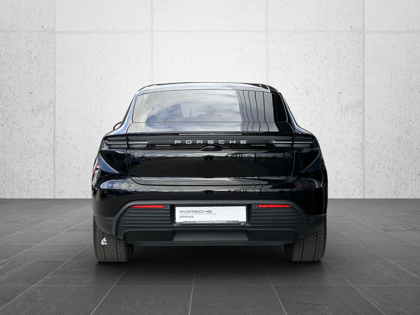 Macan-4