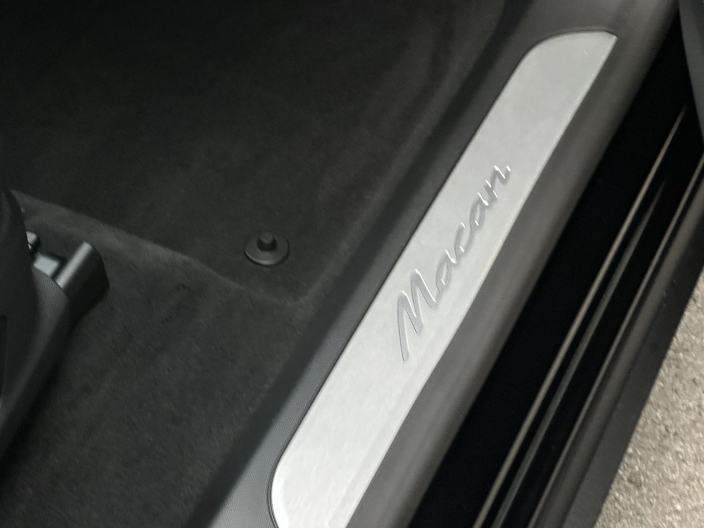 Macan-24