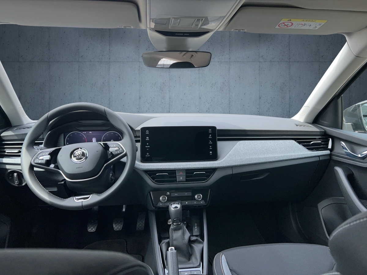 Scala Drive 1,0l TSI NAVI / LED / FSE / PDC-9
