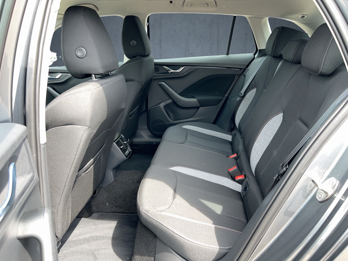 Scala Drive 1,0l TSI NAVI / LED / FSE / PDC-10