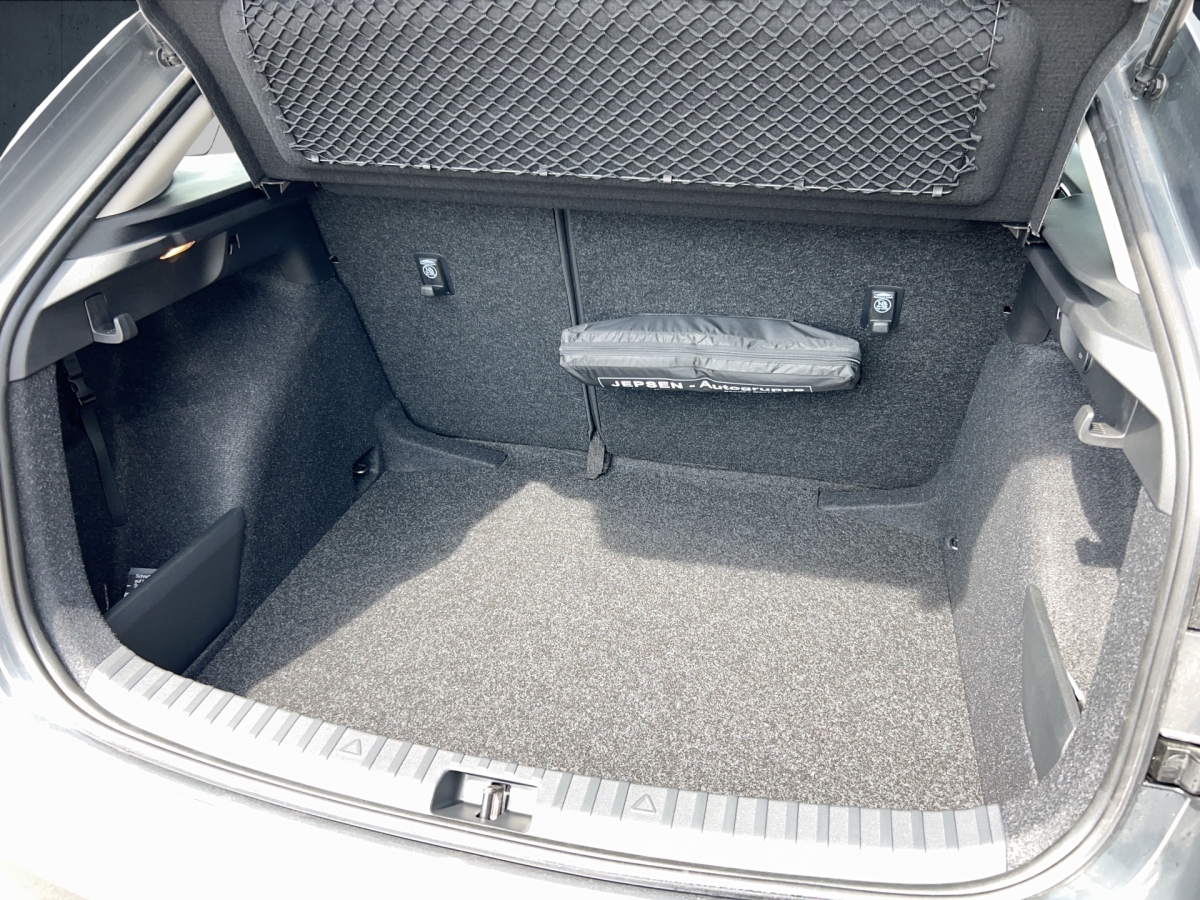 Scala Drive 1,0l TSI NAVI / LED / FSE / PDC-11