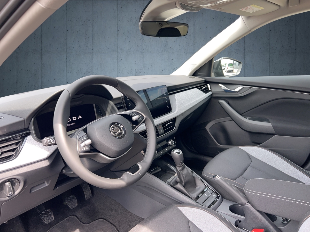 Scala Drive 1,0l TSI NAVI / LED / FSE / PDC-8