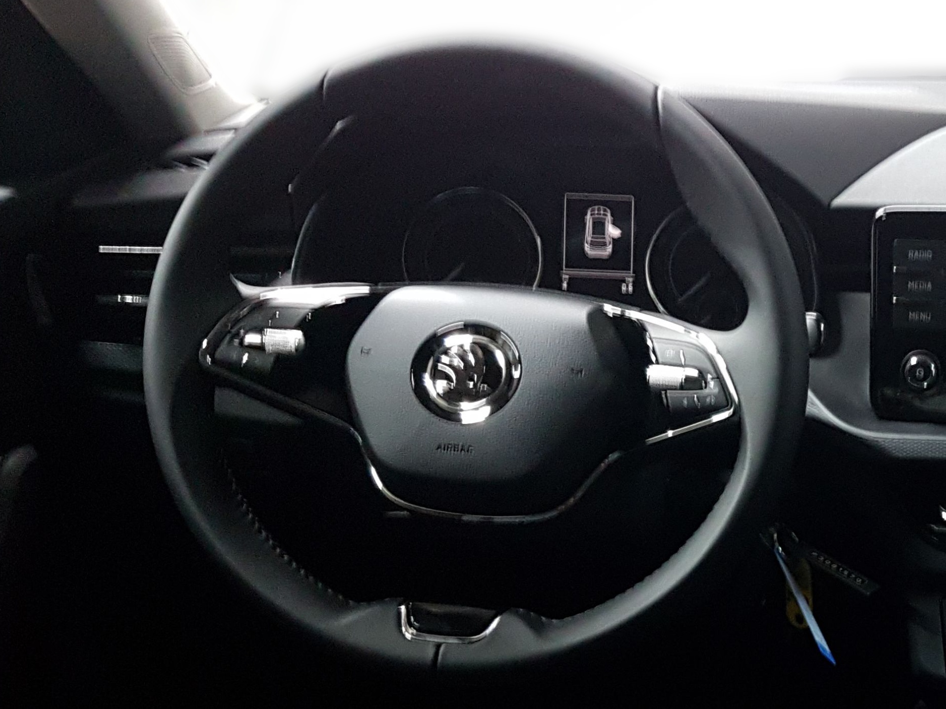 Kamiq Ambition 1.0l TSI KLIMA/SHZ/LM/PDC-8