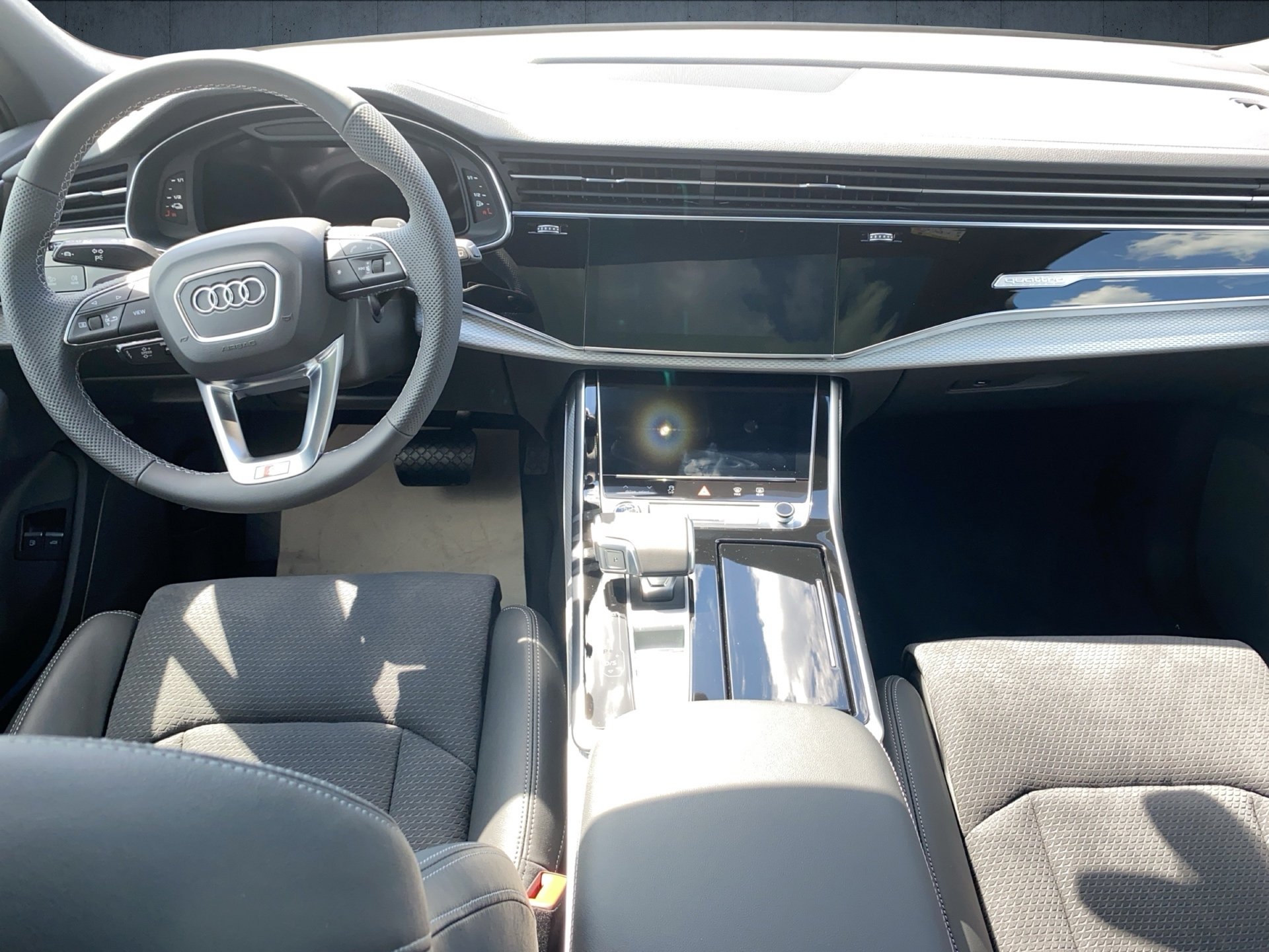 Q7 SUV S line business TFSI e qu. tiptr.-9