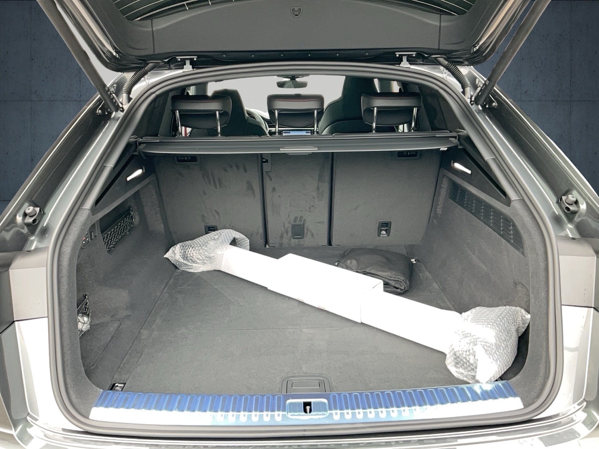 Q8 SUV S line business TDI qu tiptr.-12