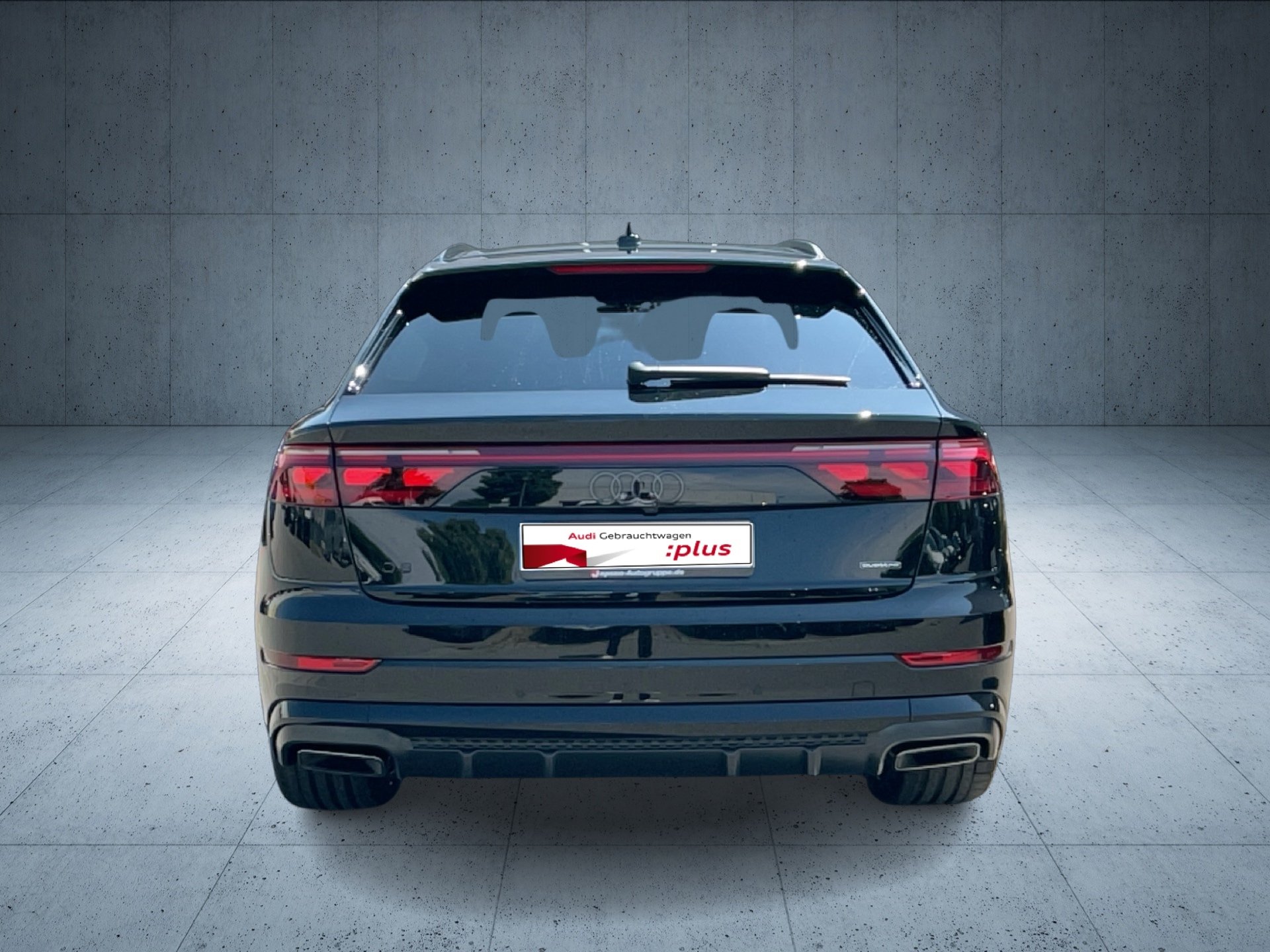 Q8 SUV S line business TFSI e qu tiptr-3