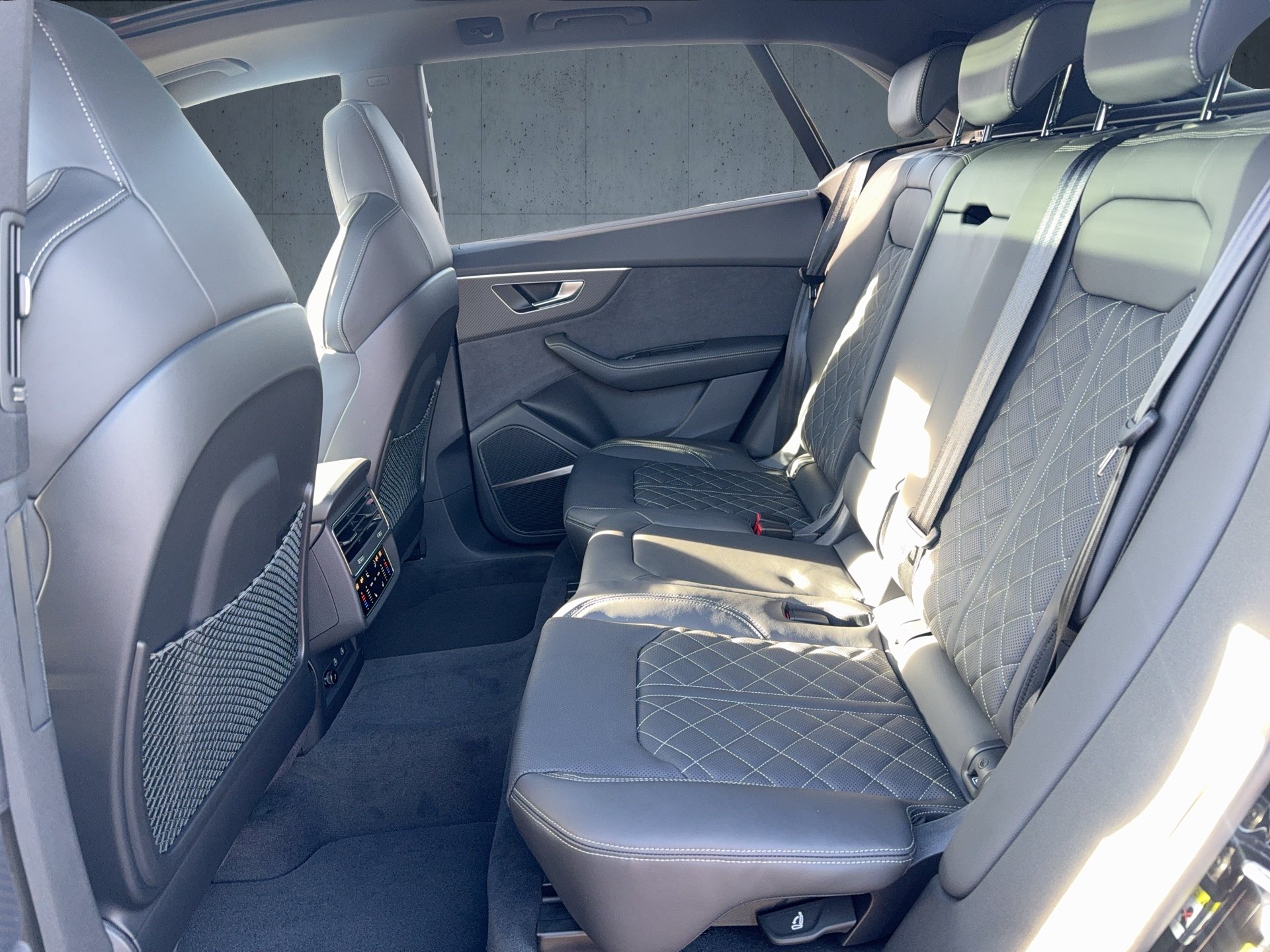 Q8 SUV S line business TDI qu. tiptr.-11