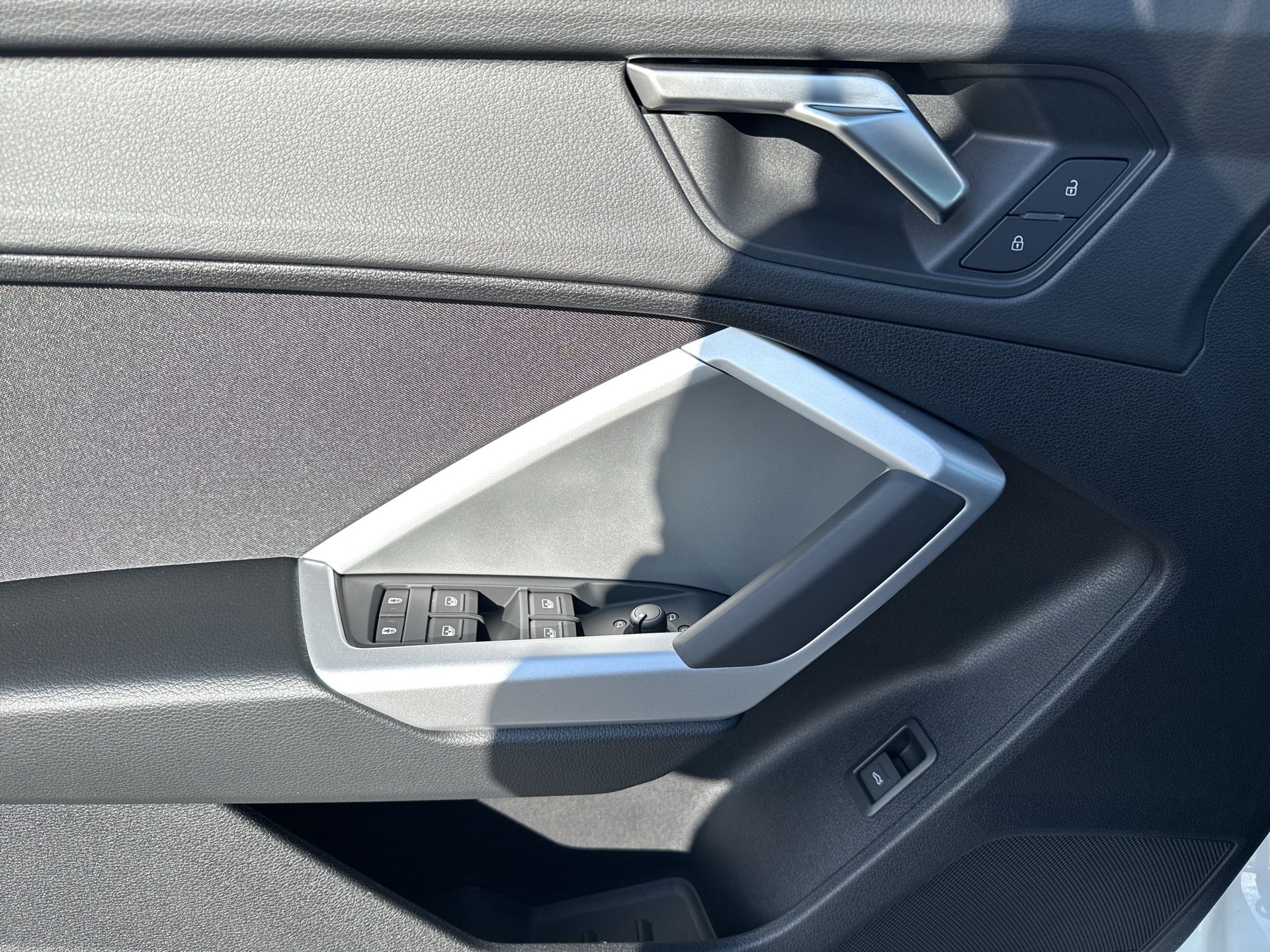Q3 SUV advanced 35 TFSI Schaltgetriebe-14