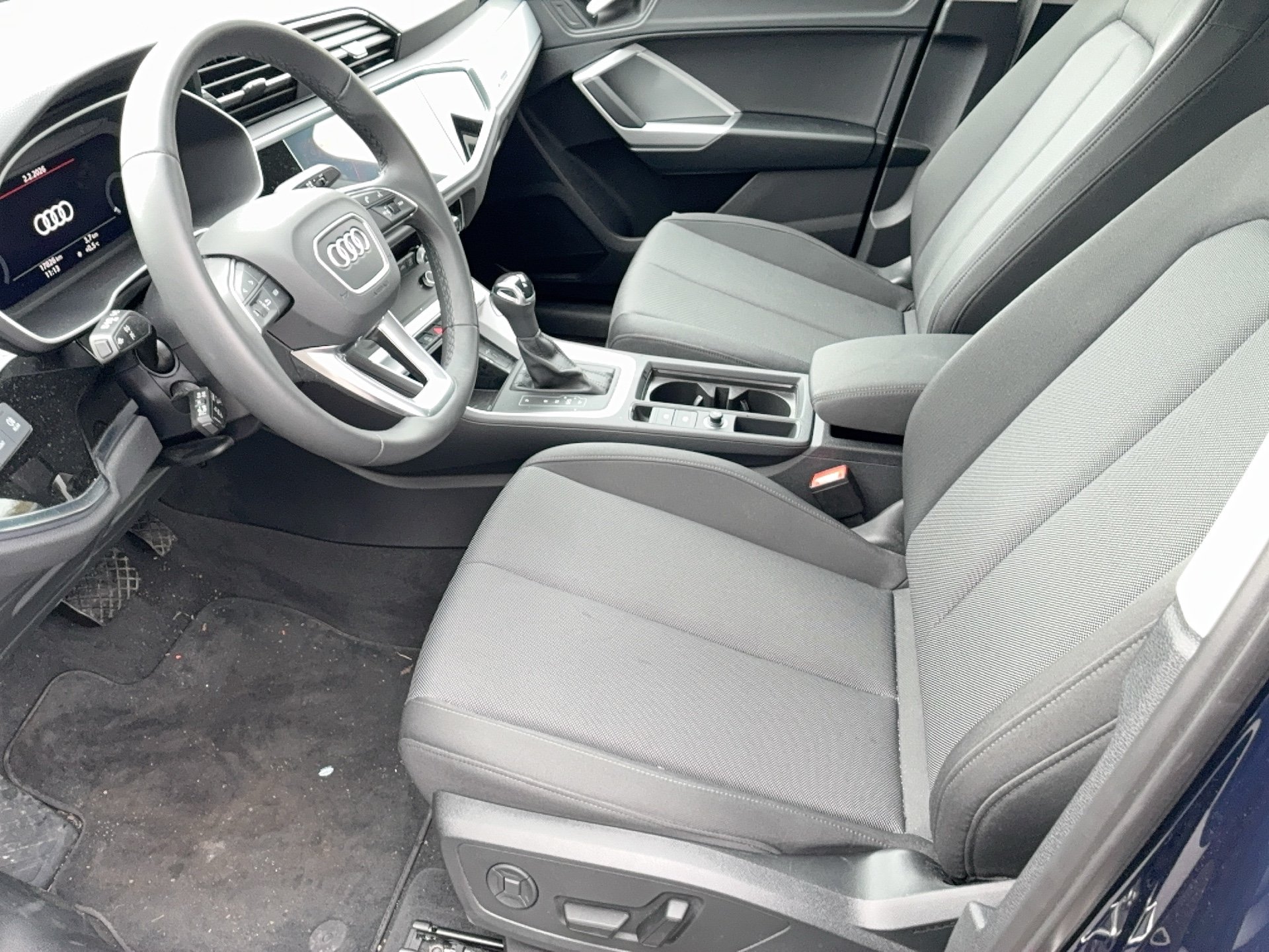 Q3 SUV 35 TDI S tronic-8