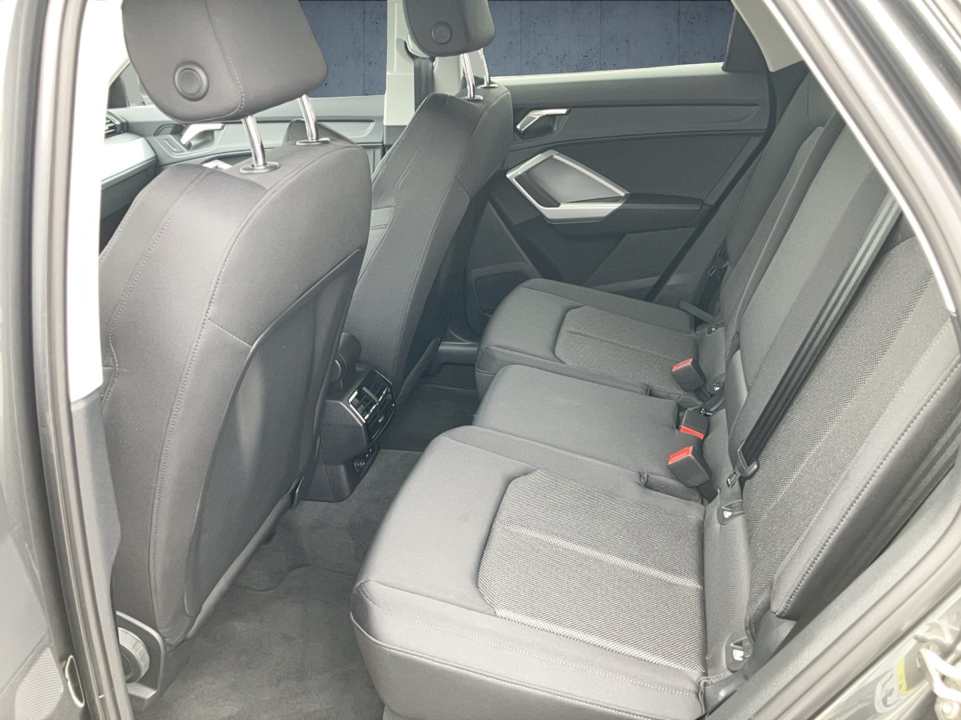Q3 Sportback S line 35 TDI S tr.-11