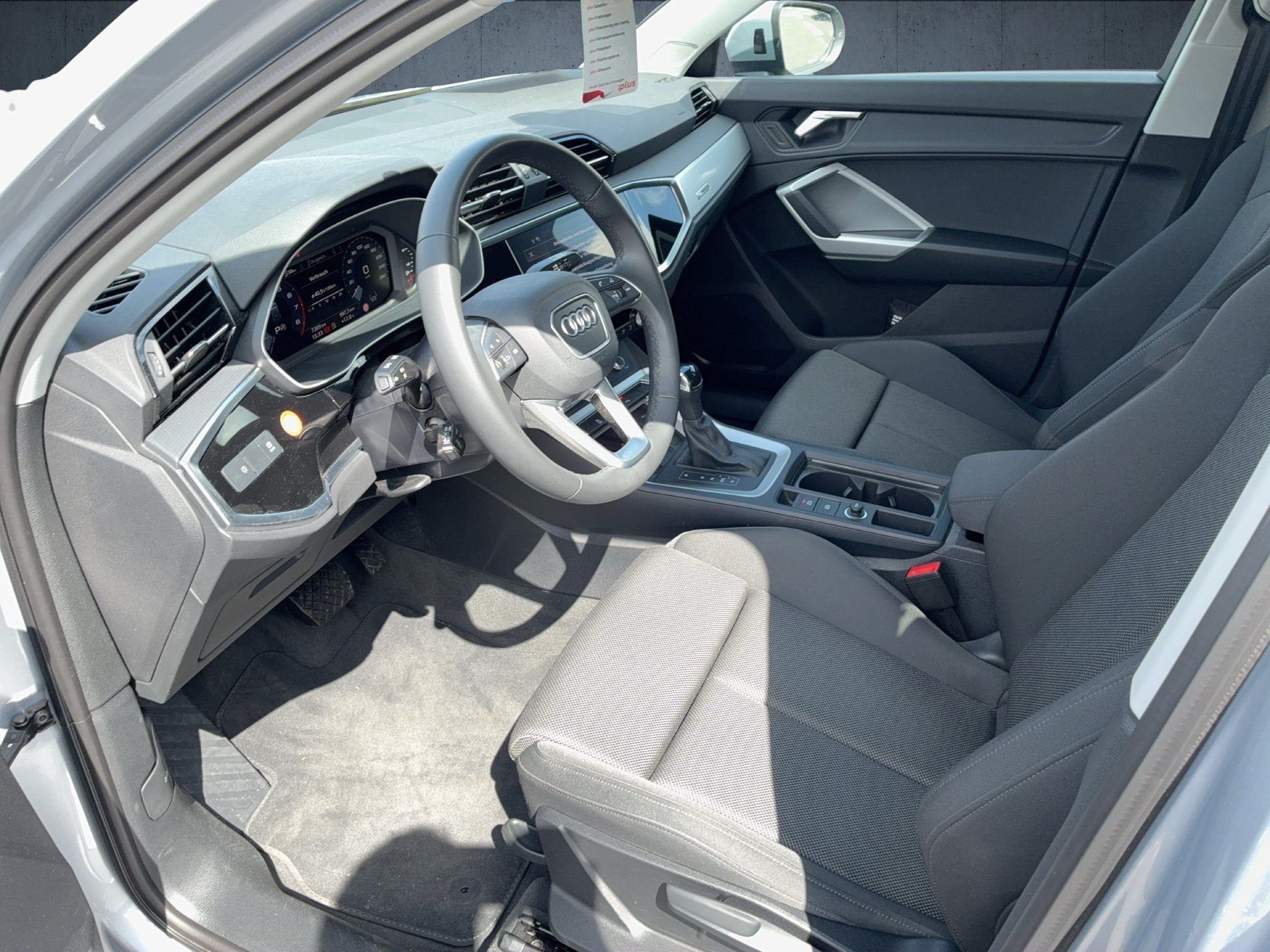 Q3 SUV advanced 35 TFSI S tr.-8