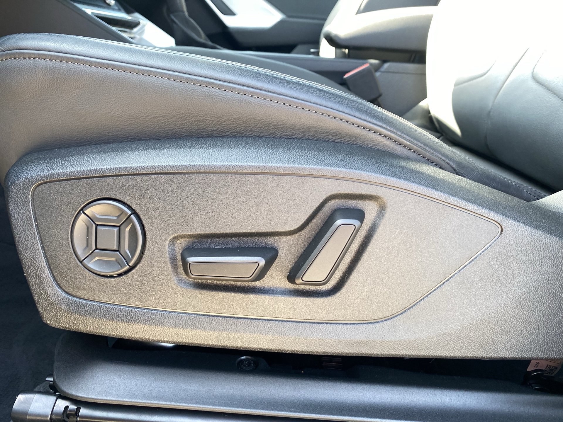 Q3 SUV S line 35 TDI S tr.-14