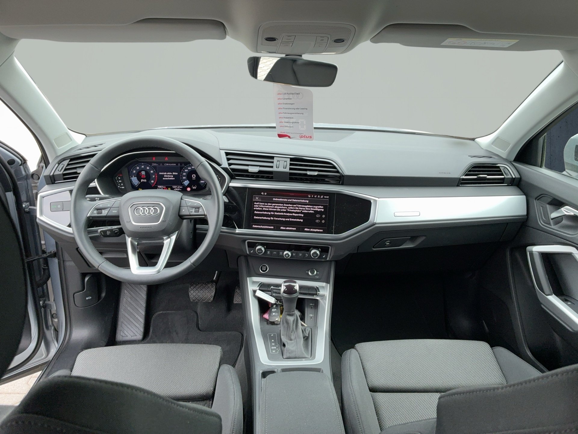 Q3 SUV advanced 35 TFSI S tr.-10