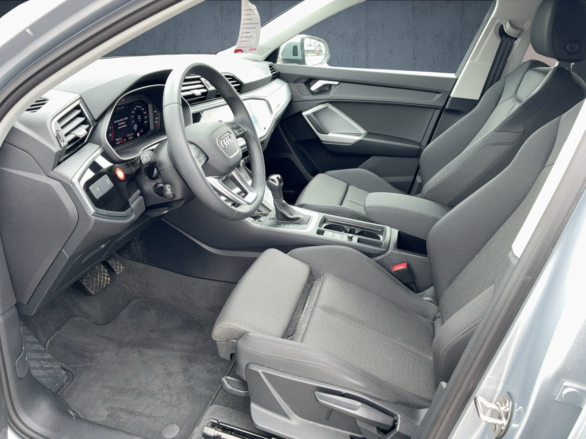 Q3 SUV advanced 35 TFSI S tr.-8
