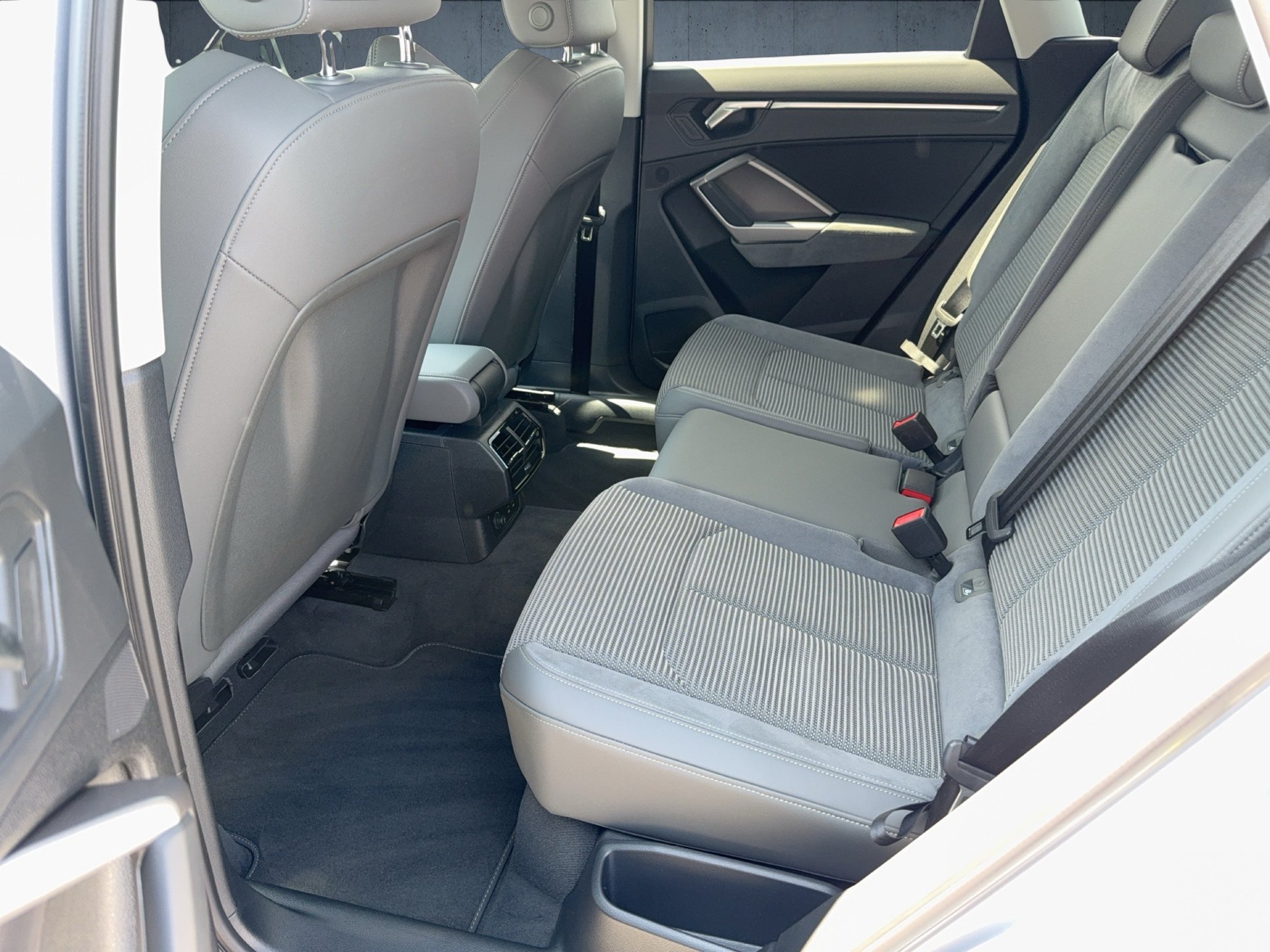 Q3 SUV advanced 45 TFSI qu. S tr.-11