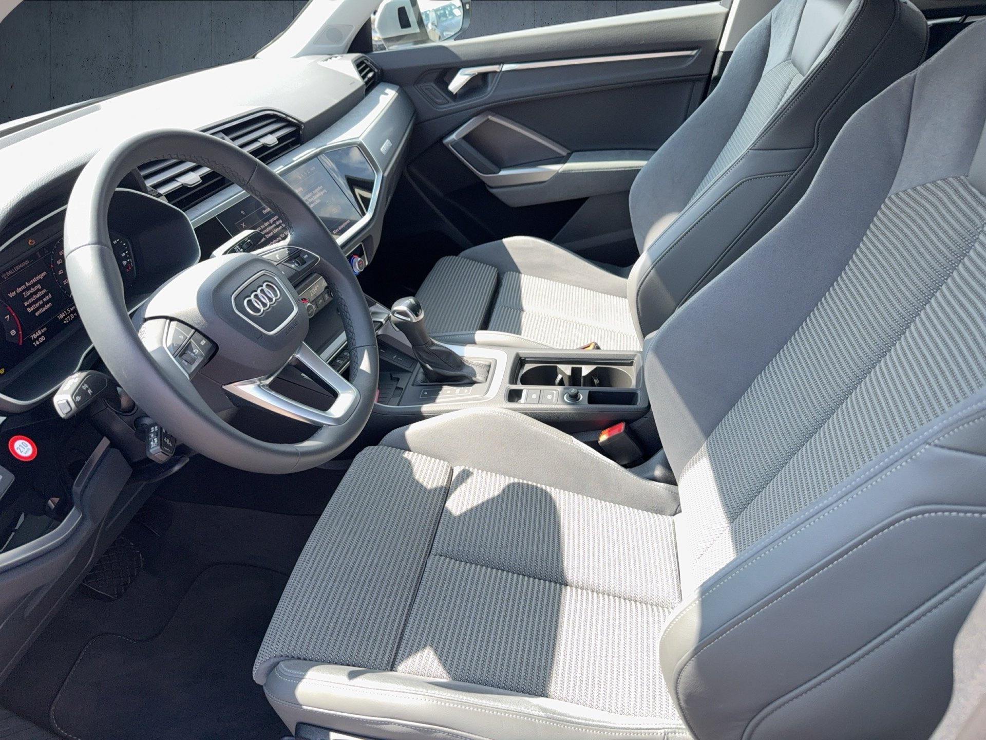 Q3 SUV advanced 45 TFSI qu. S tr.-8