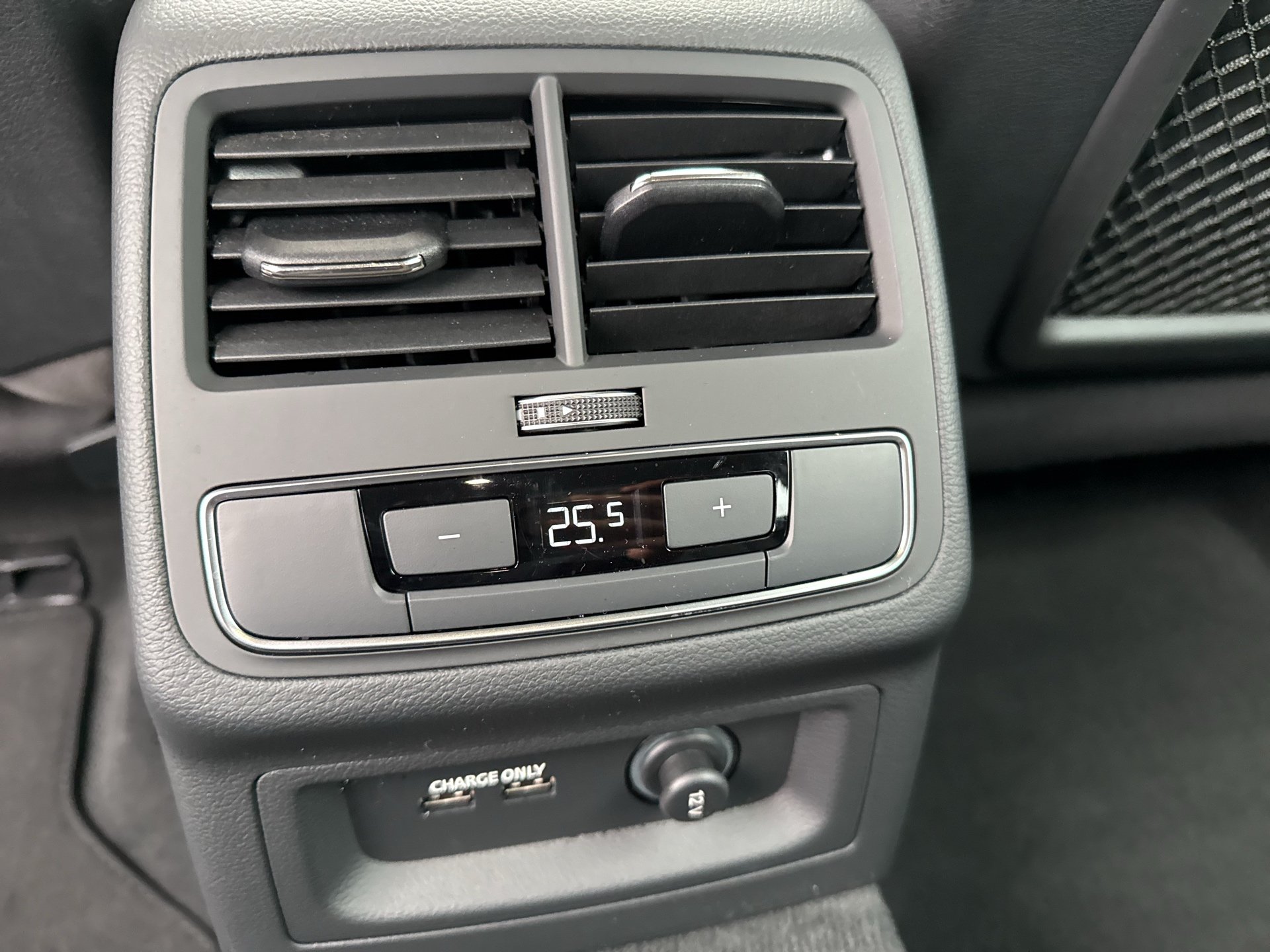 A4 Avant 35 TDI S tr.-13