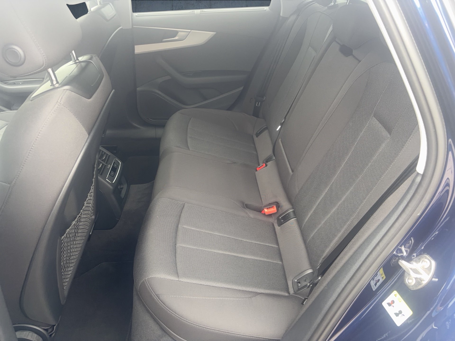 A4 Avant 35 TDI S tr.-11