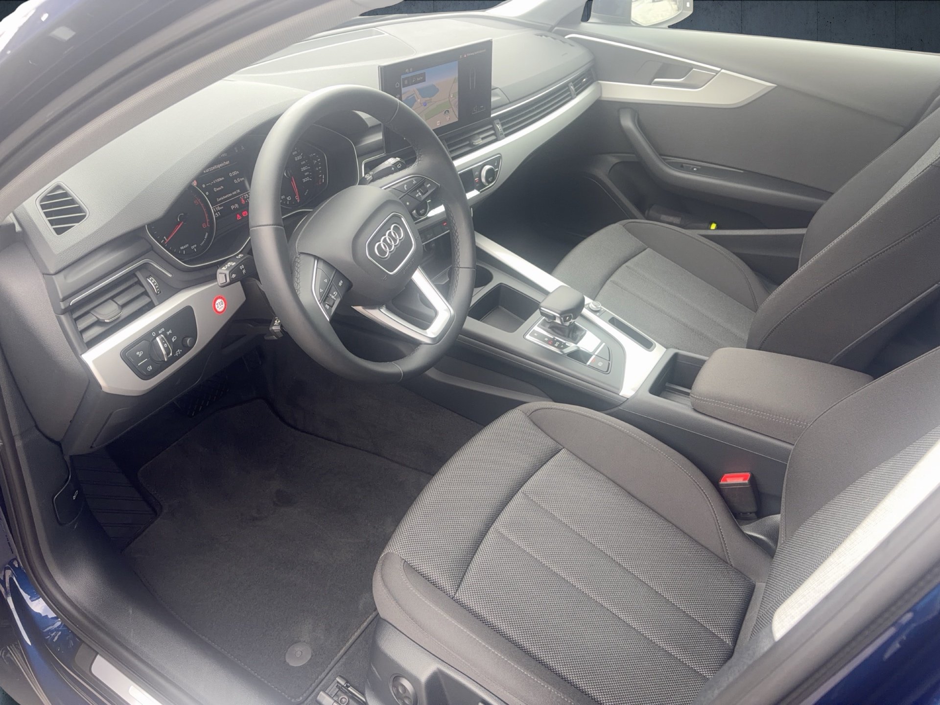 A4 Avant 35 TDI S tr.-8