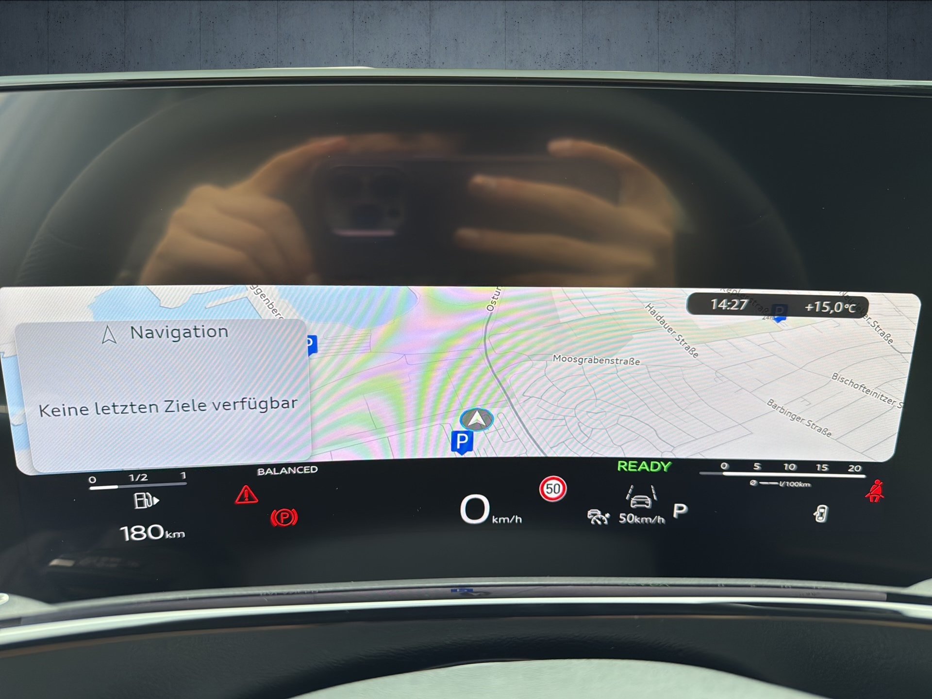Q3 SUV TFSI S tron-17