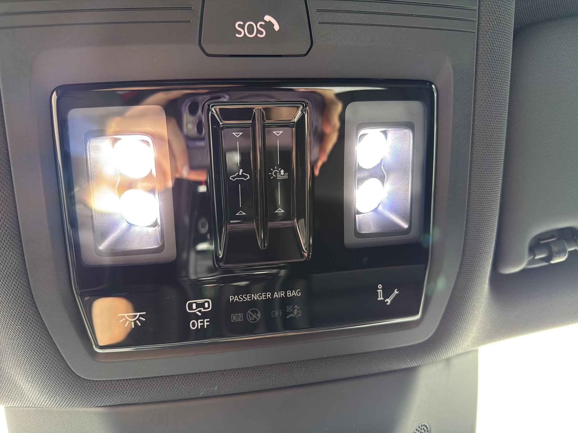 Q3 SUV TFSI S tron-19