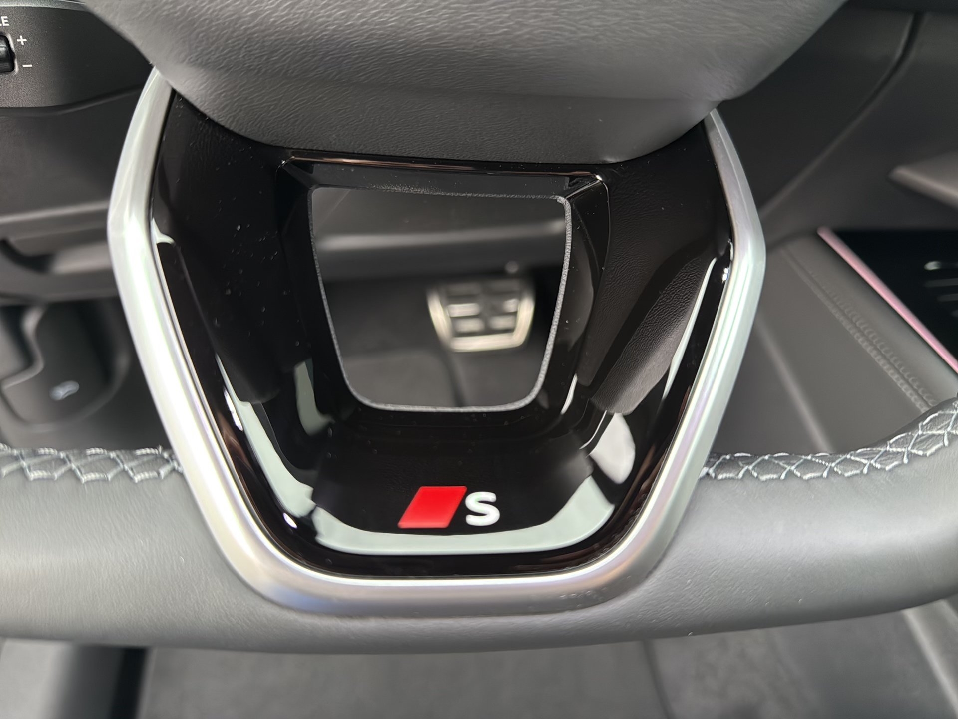 Q3 SUV e-hybrid S tr.-18