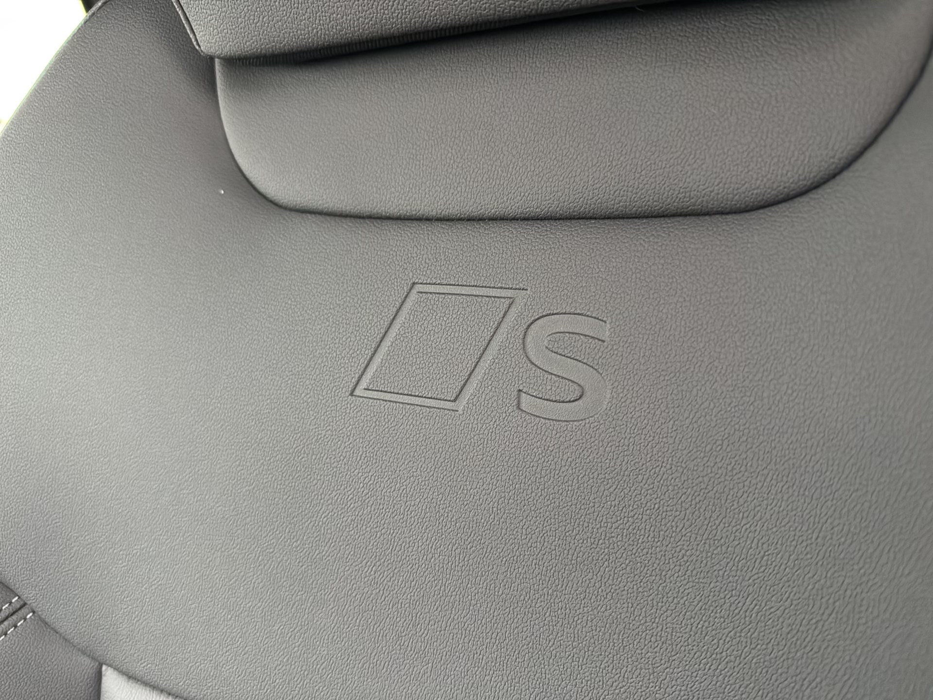 Q3 SUV e-hybrid S tr.-19