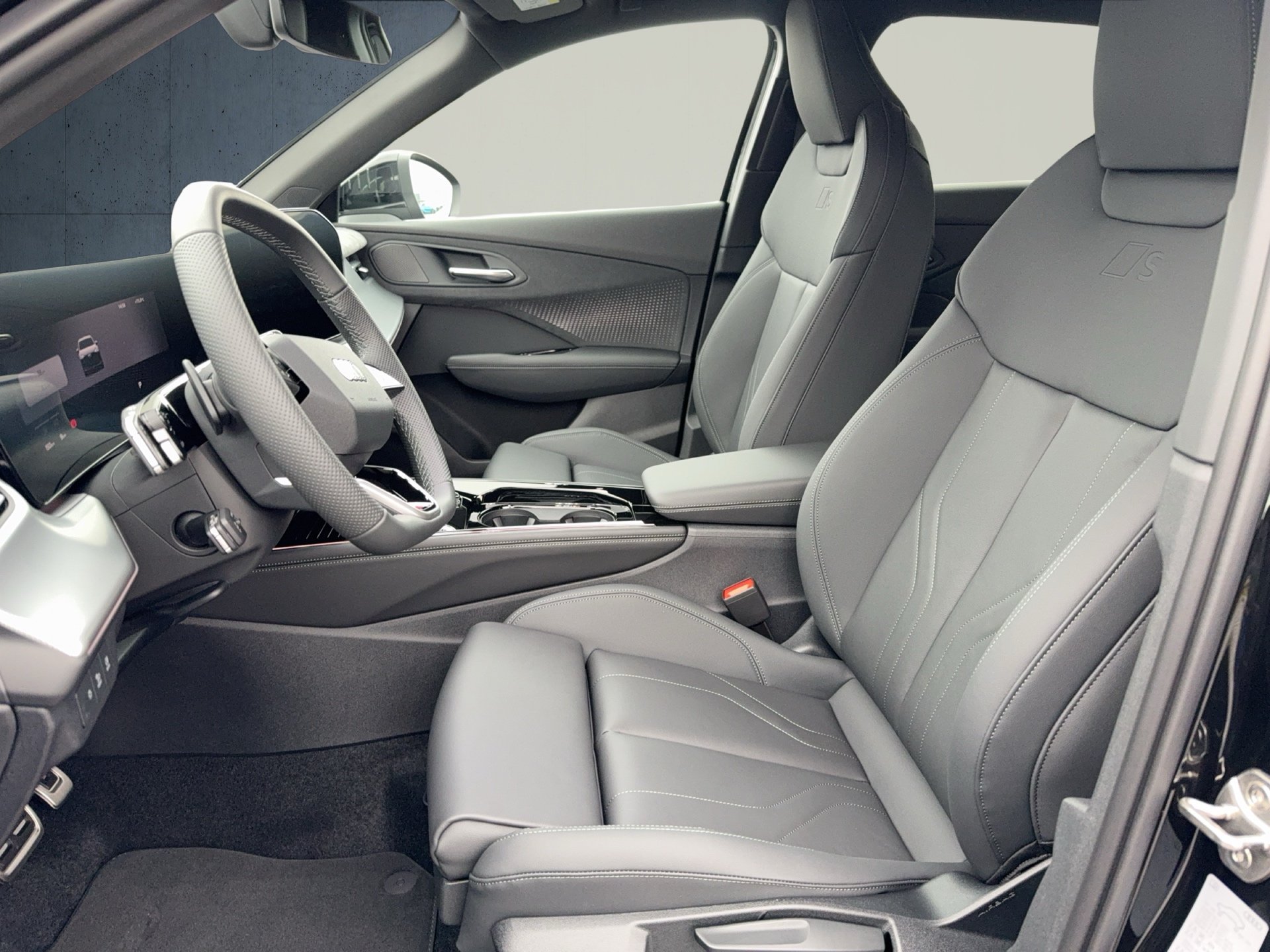 Q3 SUV e-hybrid S tr.-8