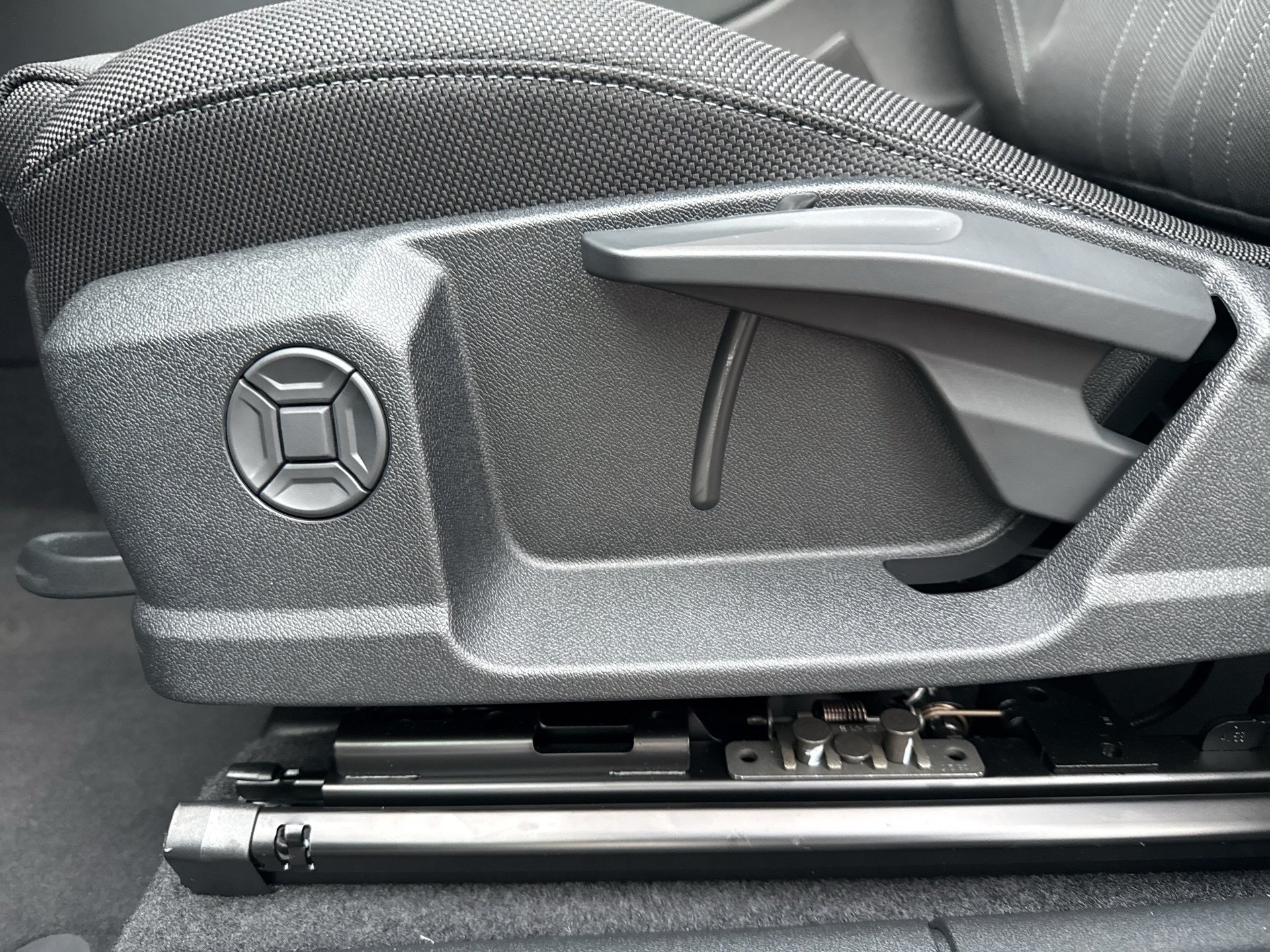 Q3 Sportback TFSI S tr.-17