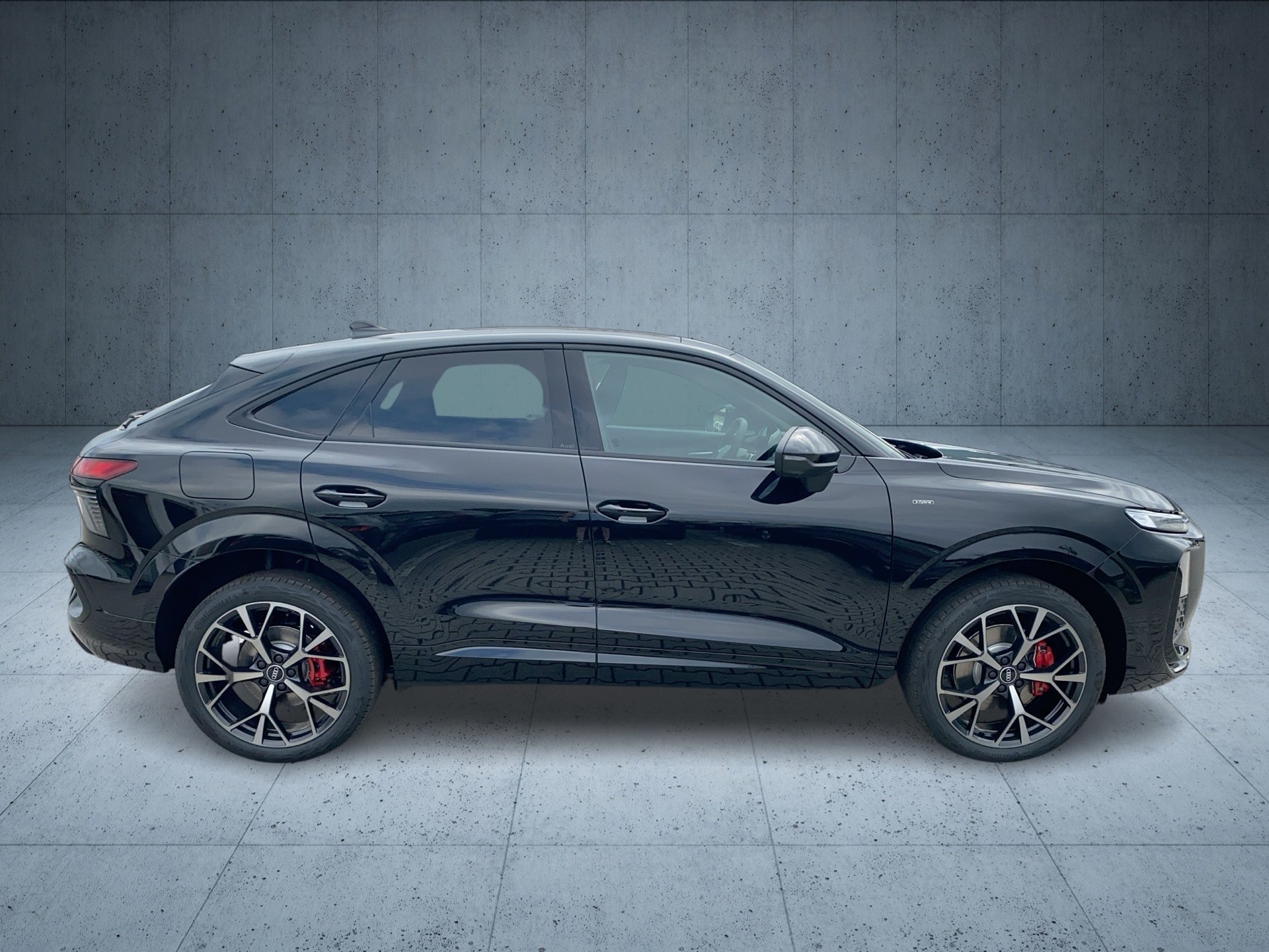 Q3 Sportback e-hybrid S tr-4