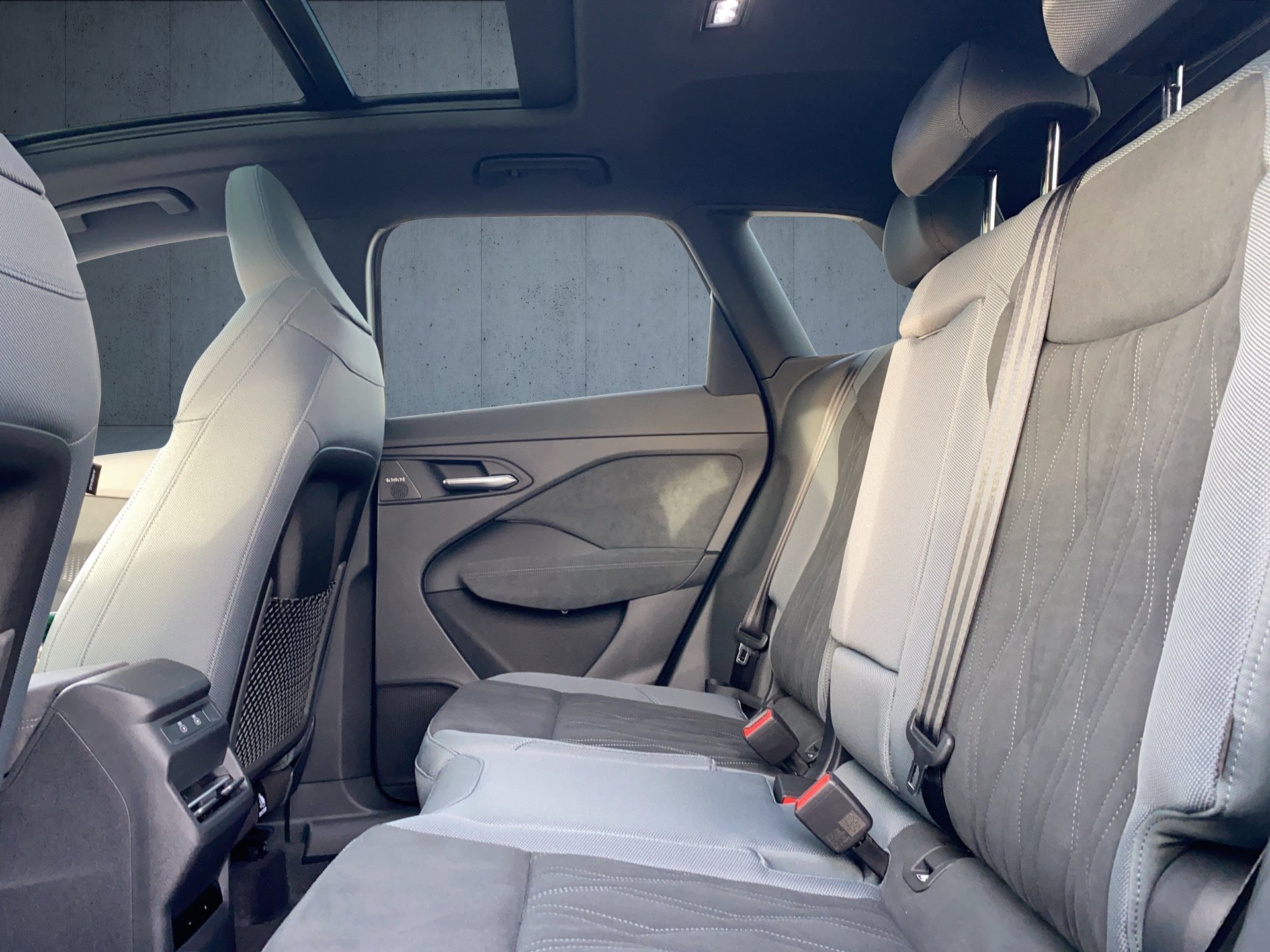 Q3 SUV e-hybrid S tr.-11