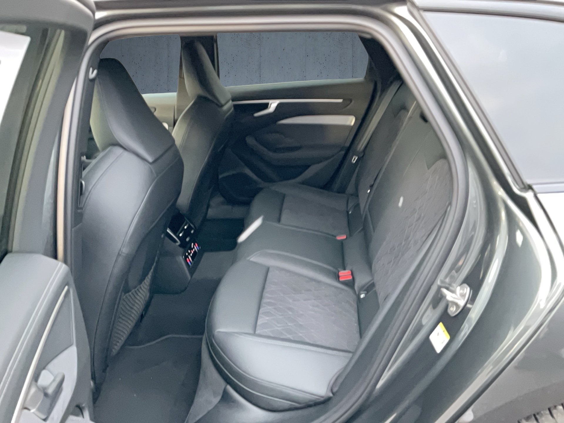A6 Avant edition one TDI S tr.-11