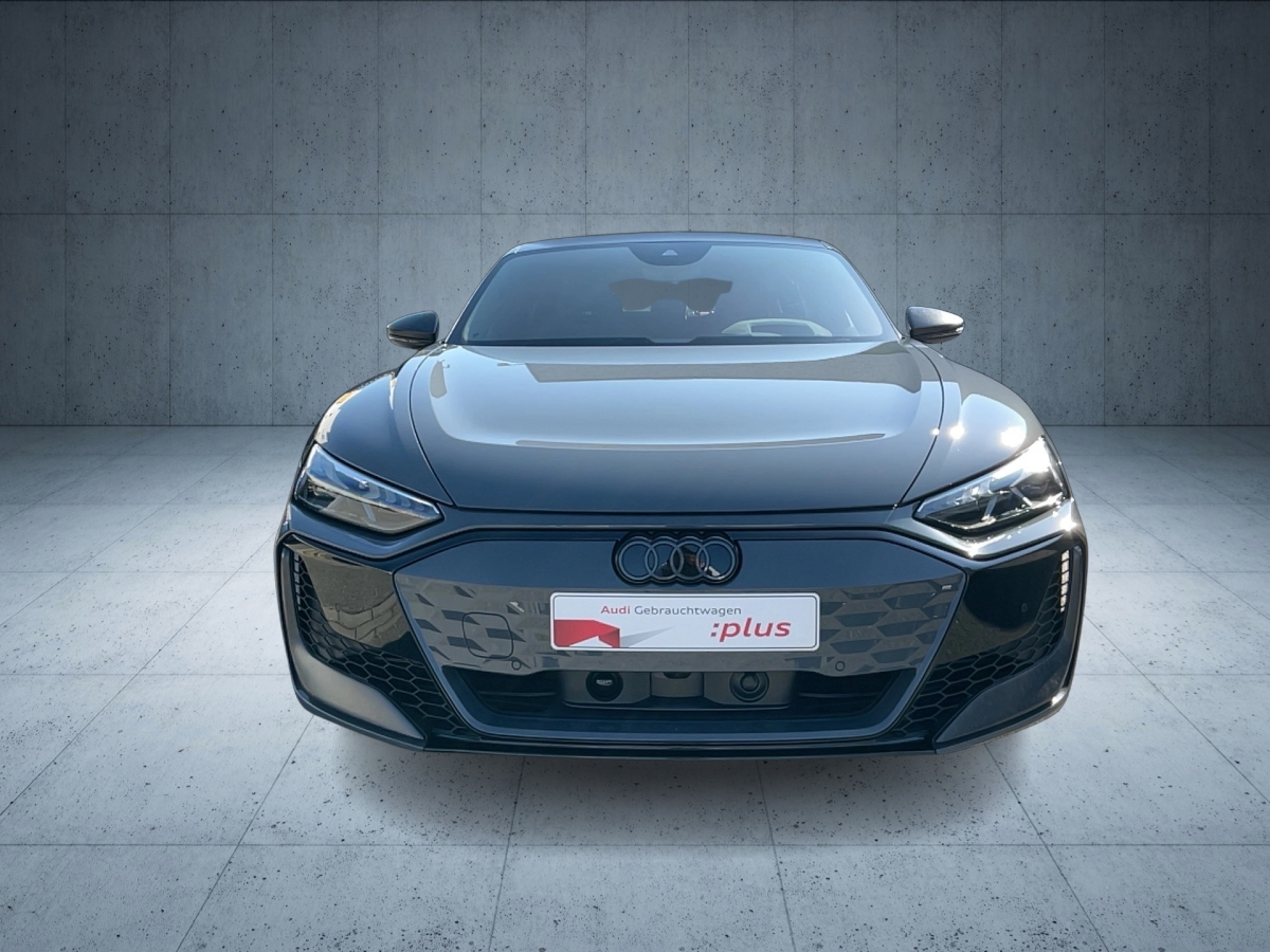 RS e-tron GT performance quattro 550 kW-7
