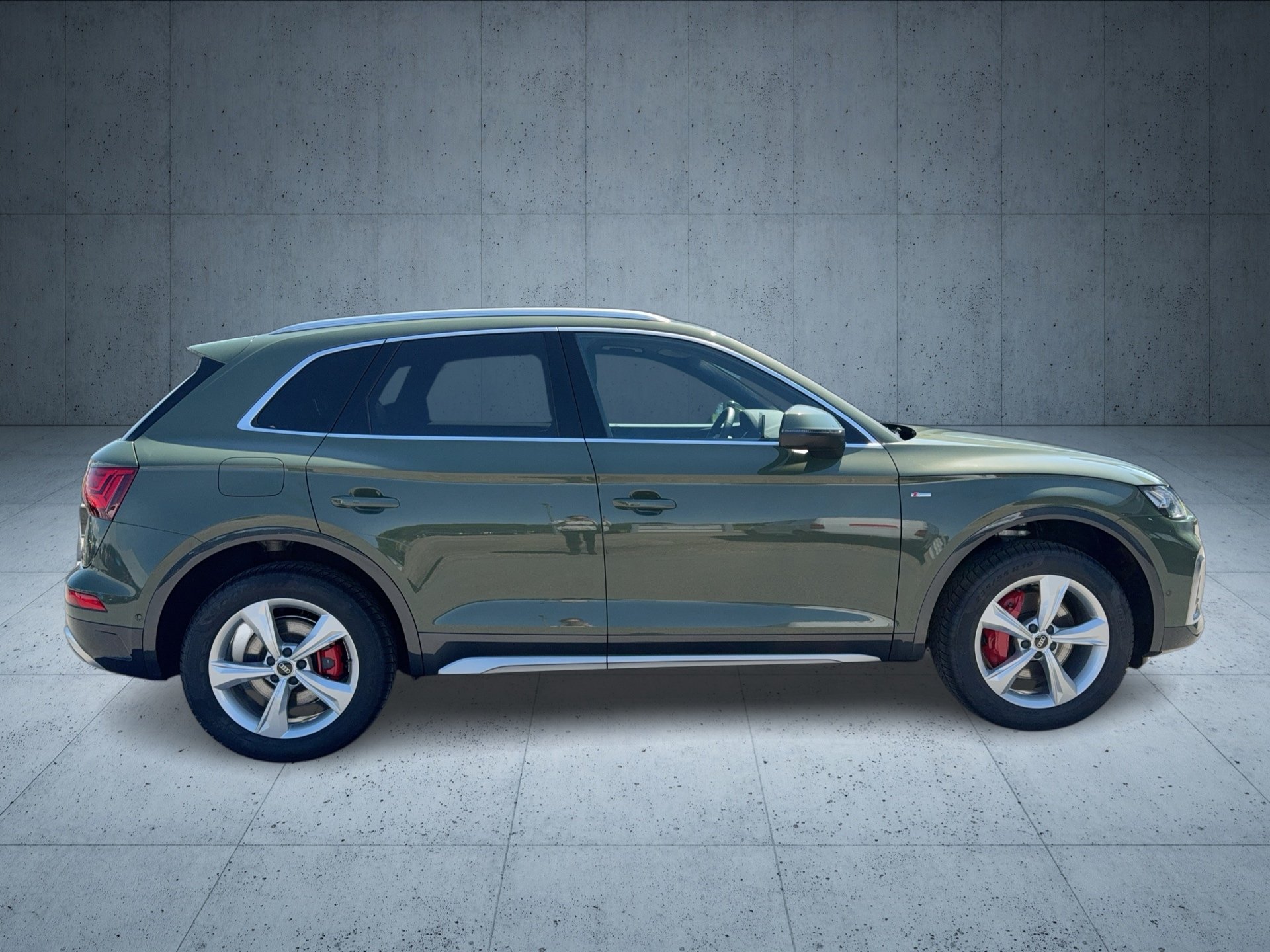Q5 TFSI e S line business quattro S tr-5