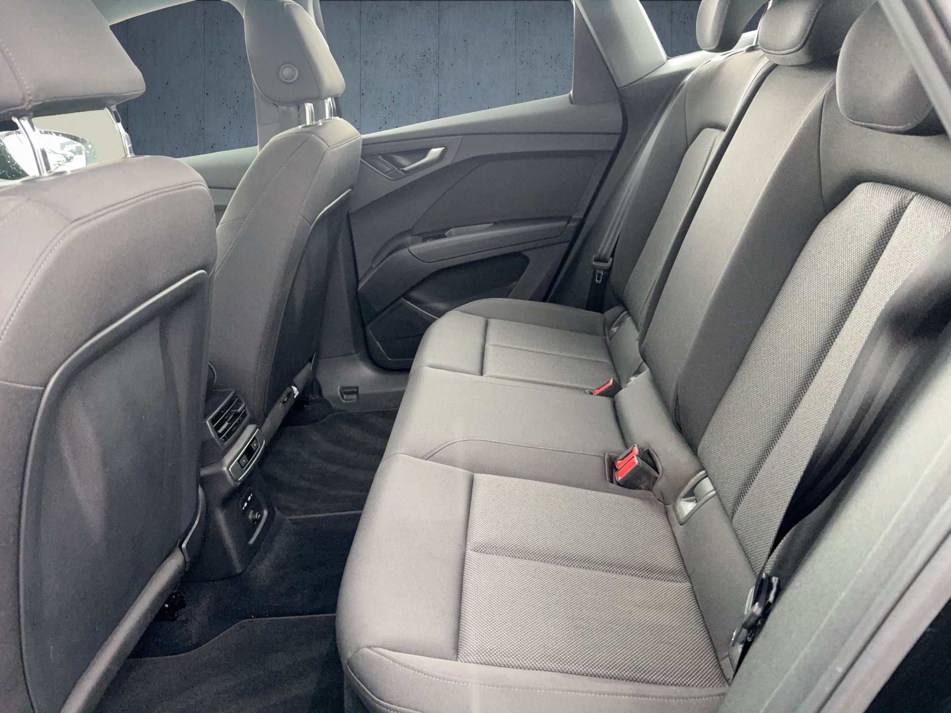 Q4 Sportback e-tron 35-11