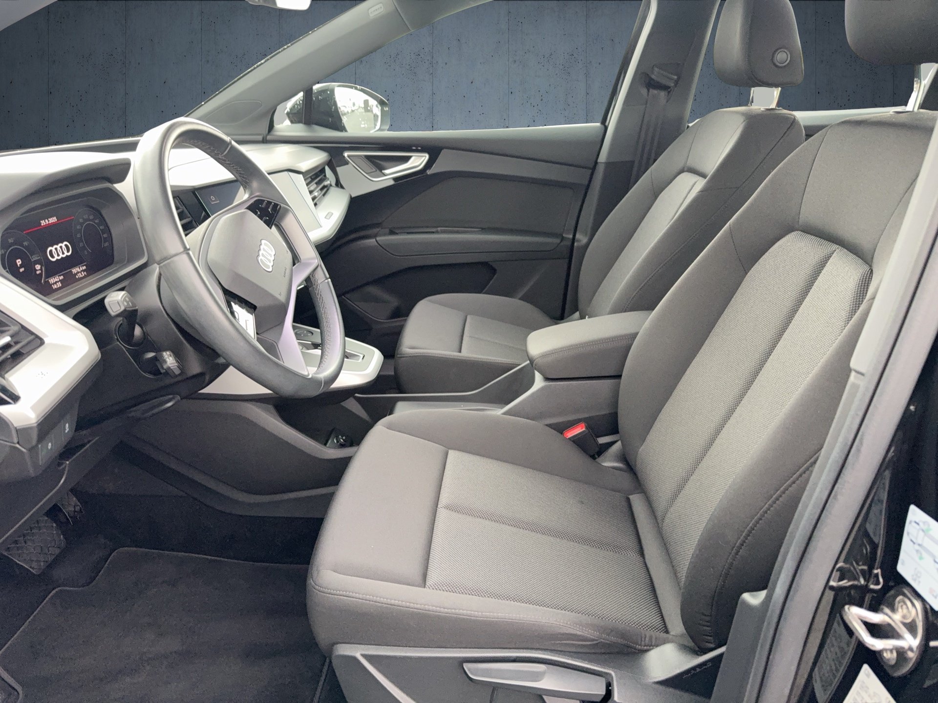 Q4 Sportback e-tron 35-8