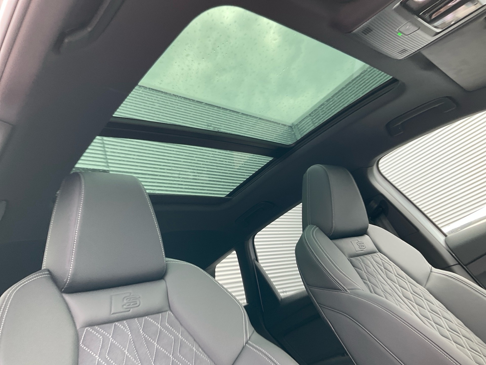 Q4 50 e-tron qu.-16