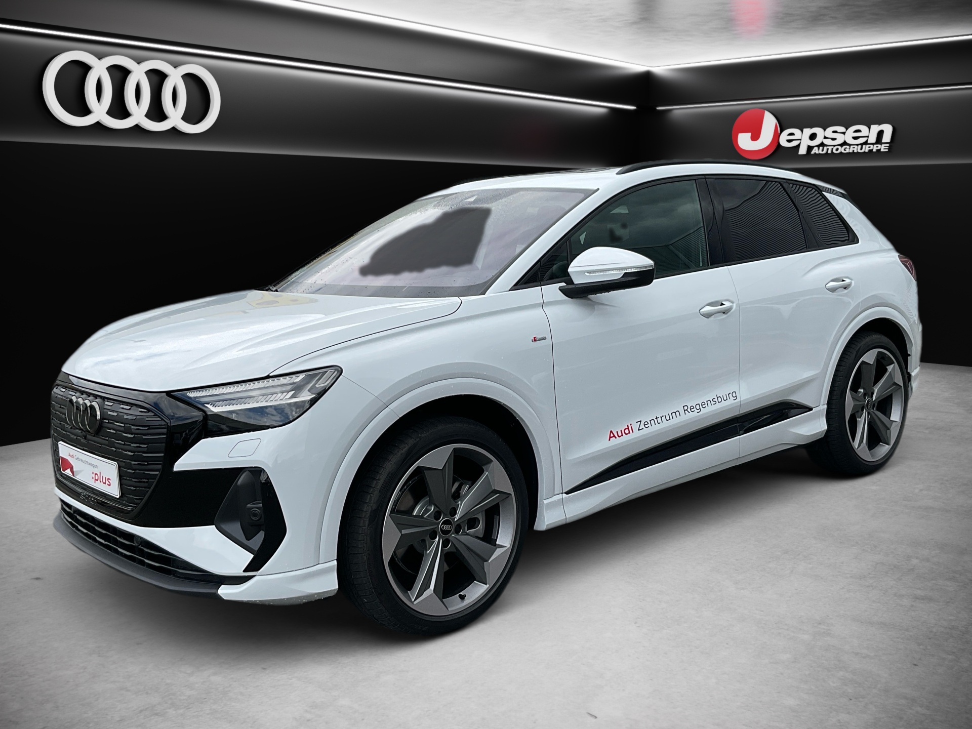 Q4 50 e-tron qu.-1