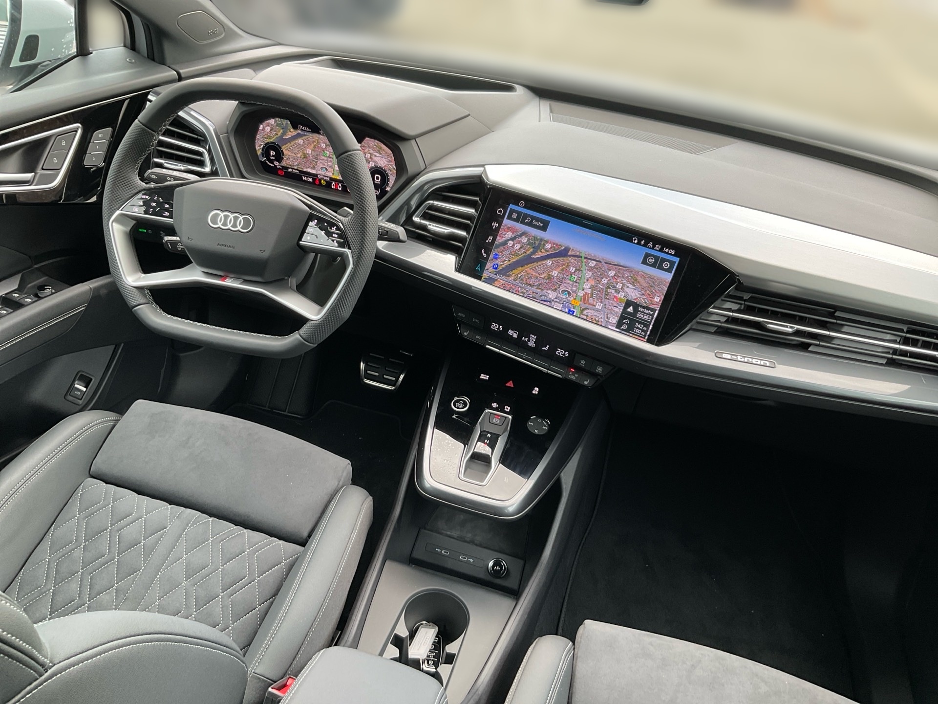 Q4 50 e-tron qu.-7