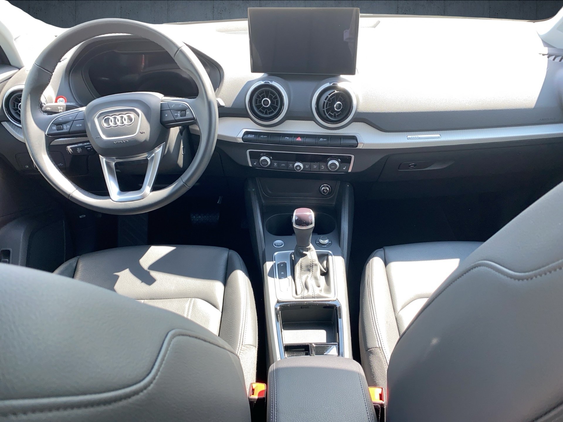 Q2 advanced 35 TDI S tr.-9