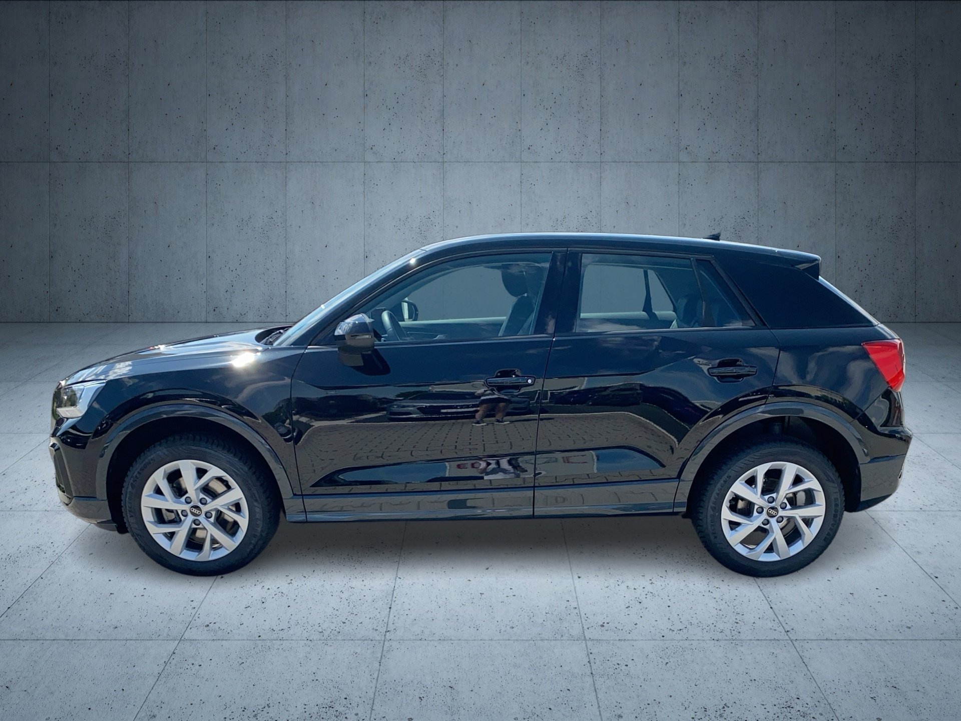 Q2 advanced 35 TDI S tr.-1
