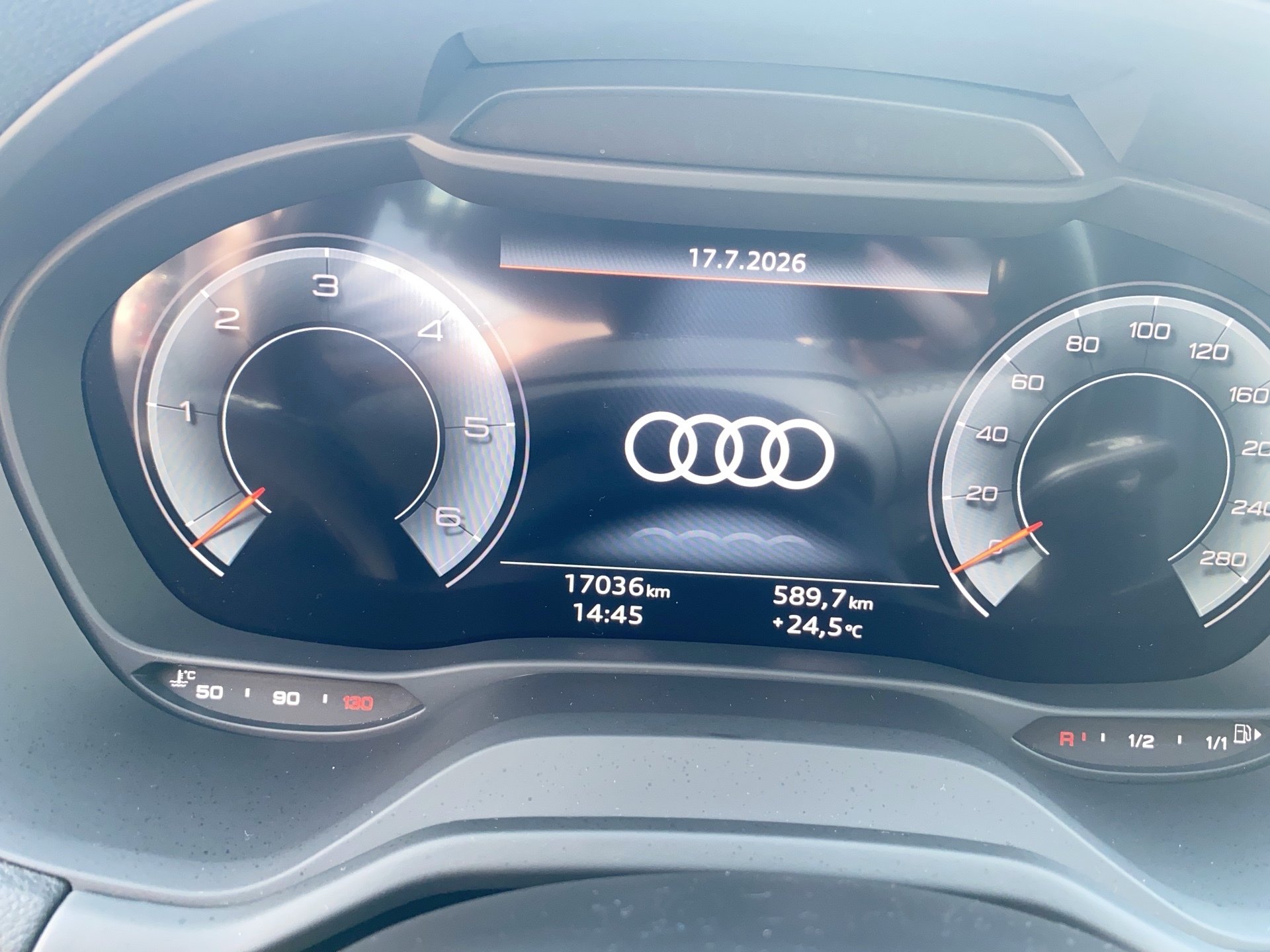 Q2 advanced 35 TDI S tr.-8