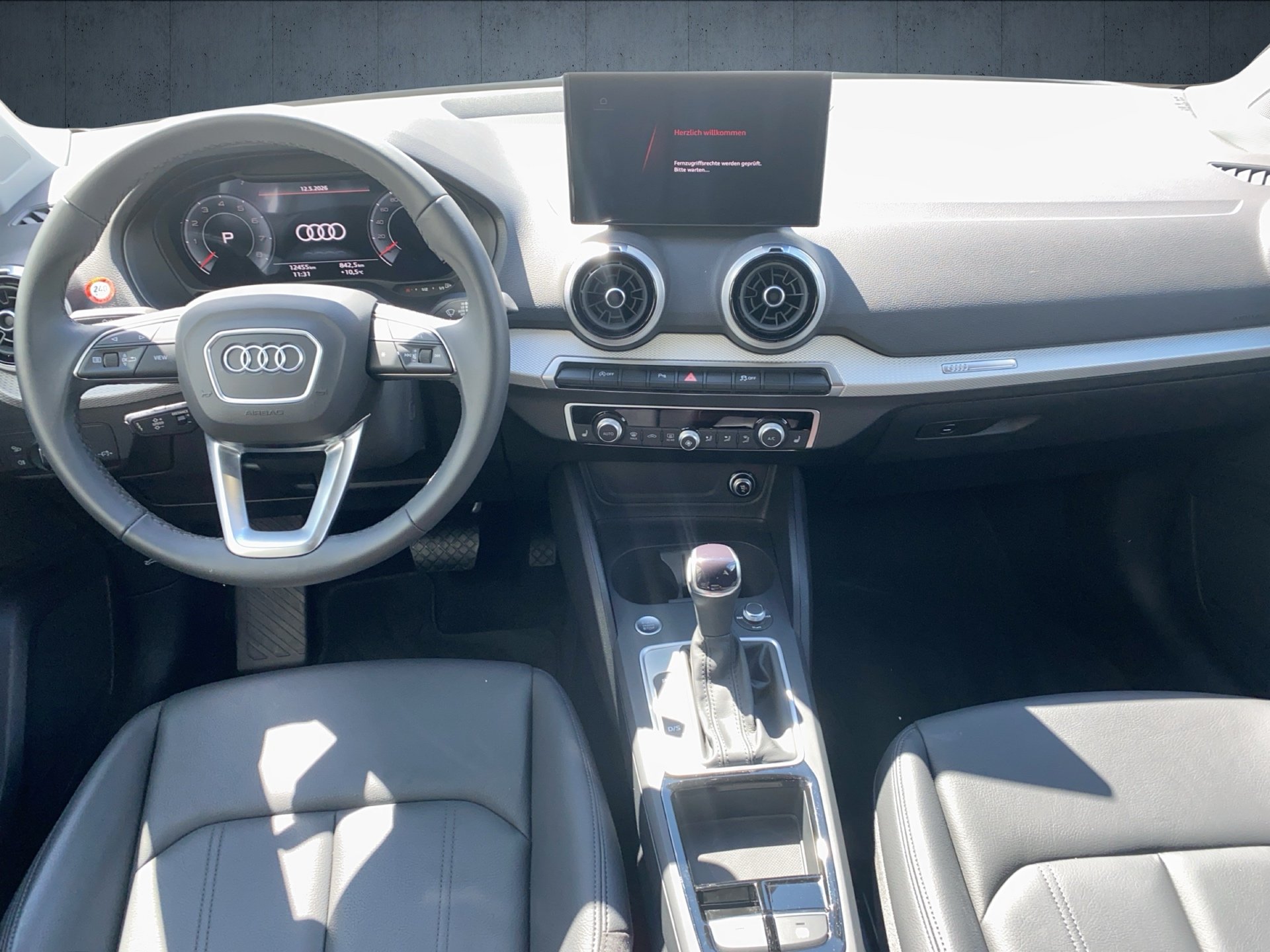 Q2 advanced 35 TFSI S tr.-9